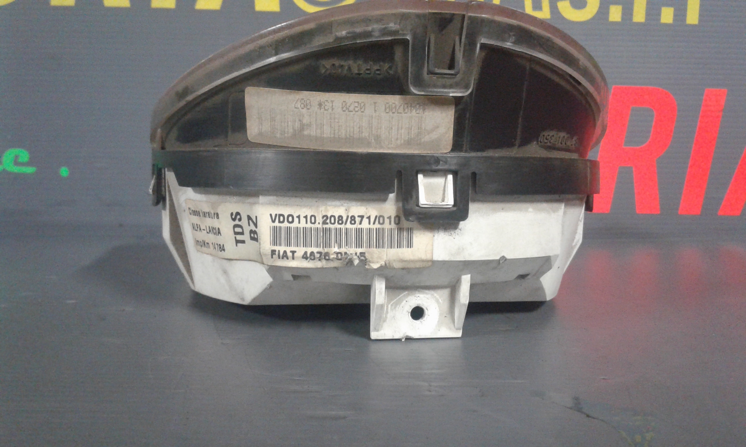 Quadro Portastrumenti Usato