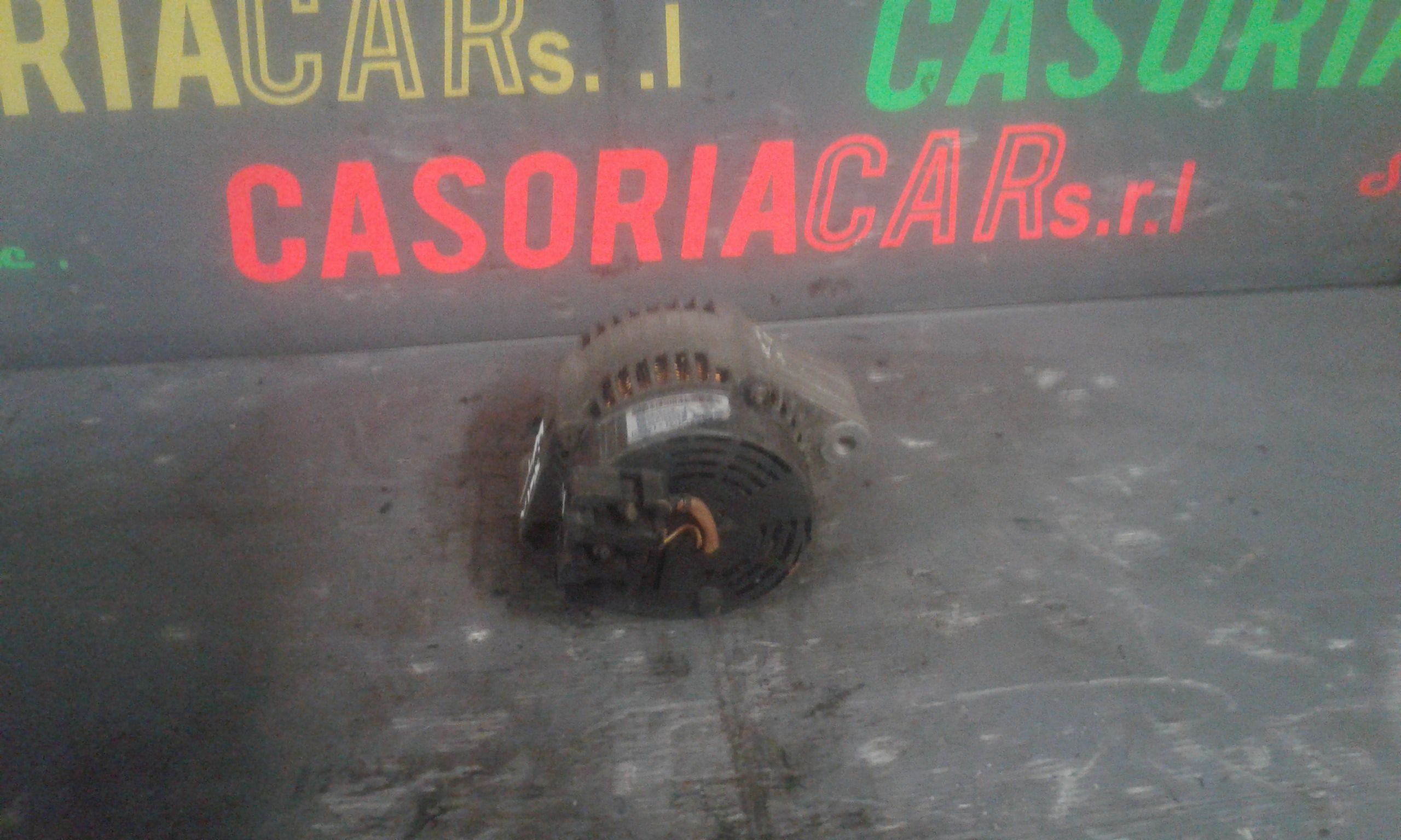 Alternatore YLE102420E Usato