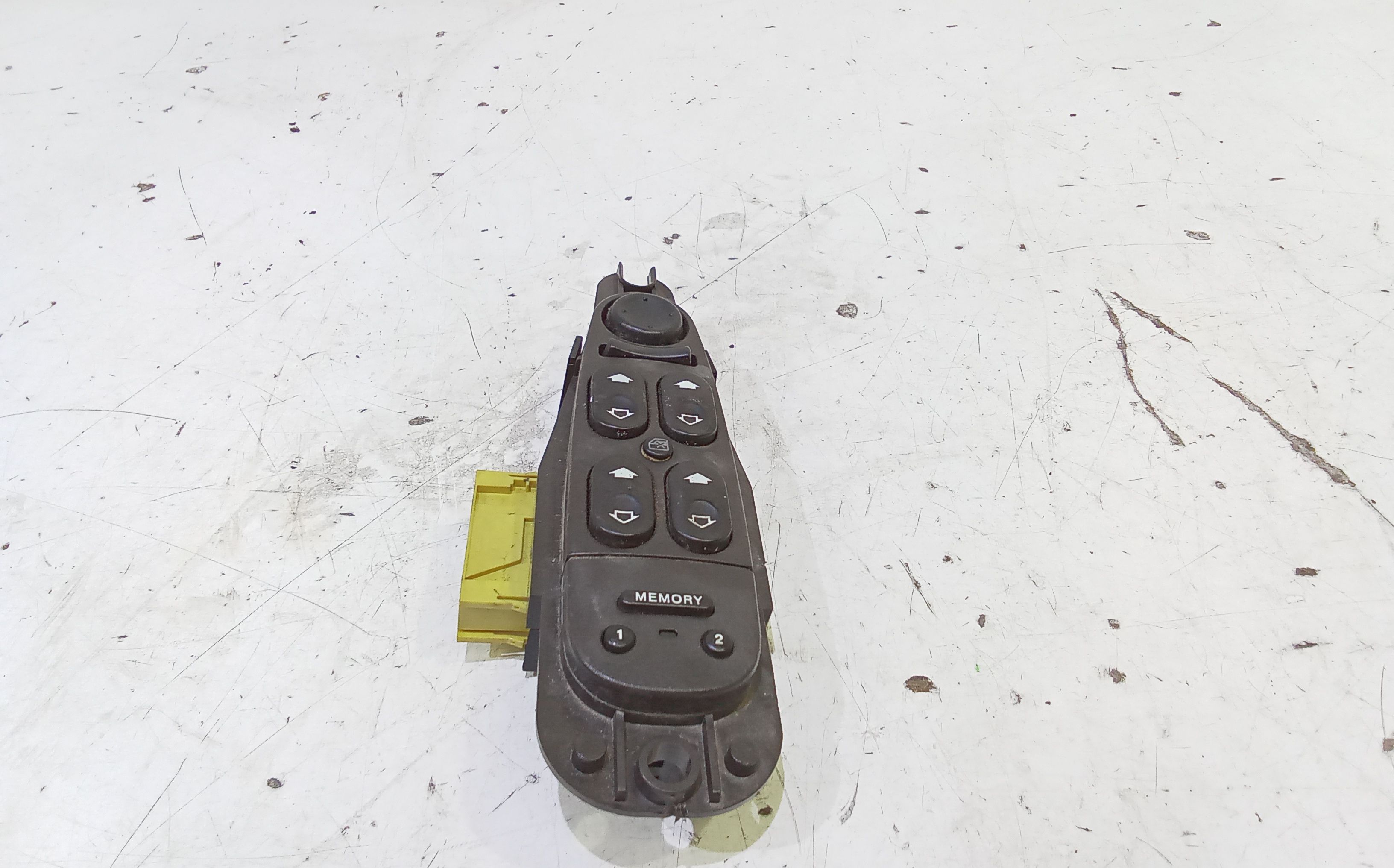 Interruttore Alzacristalli Porta Ant. Sinistro Usato