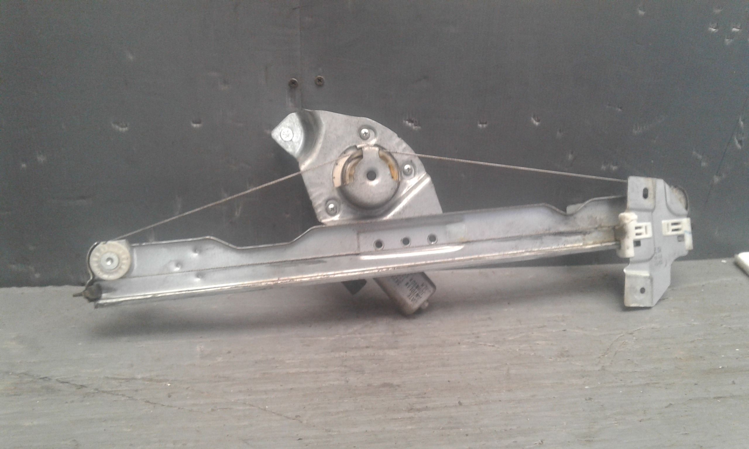 Alzacristallo Porta Ant. Sinistro 8200733826 Usato