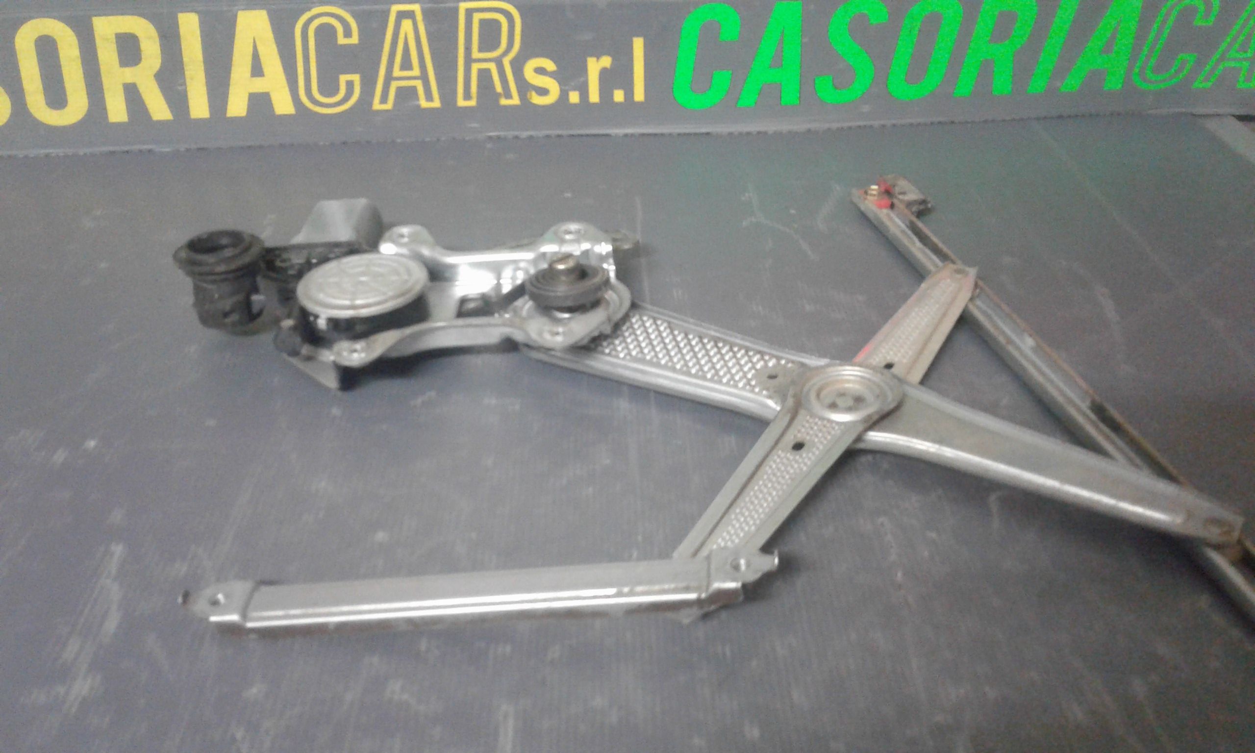 Alzacristallo Porta Ant. Destro 6980152010 Usato