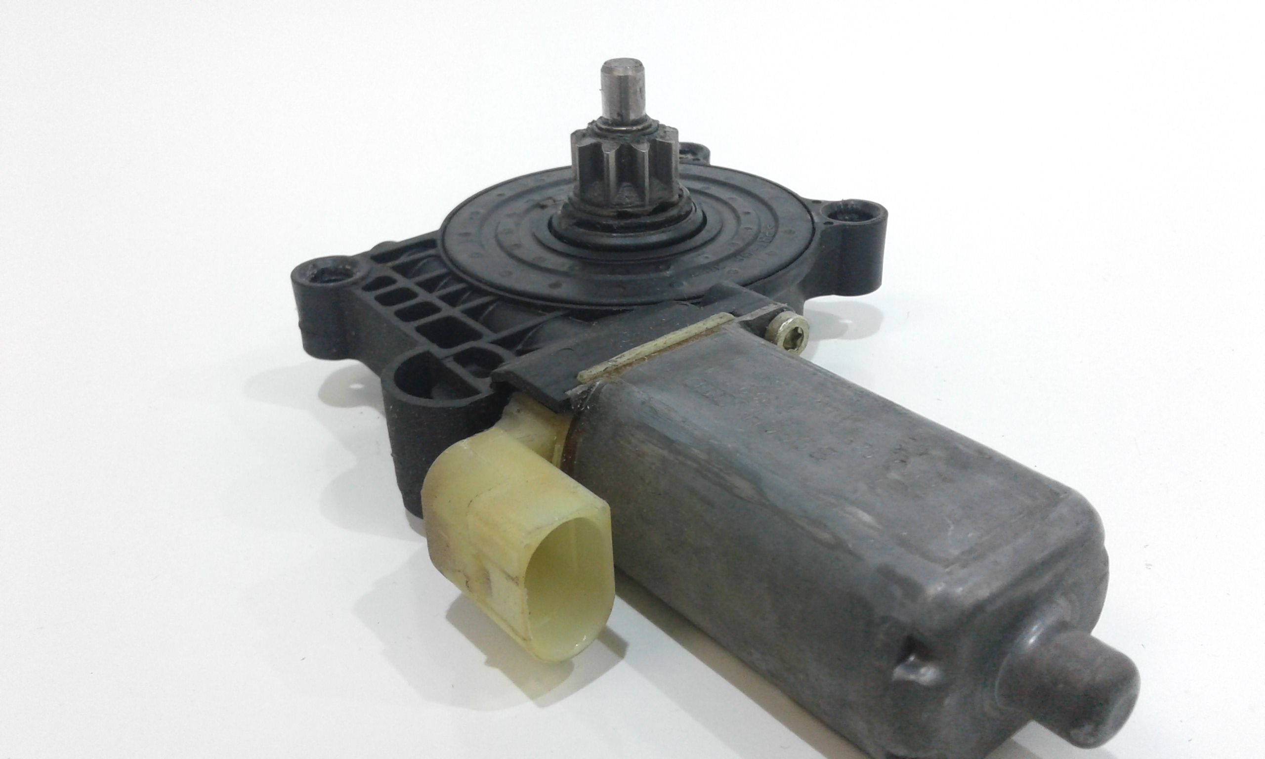 Motorino Alzacristallo Porta Ant. Destro Q0002684V004000000 Usato