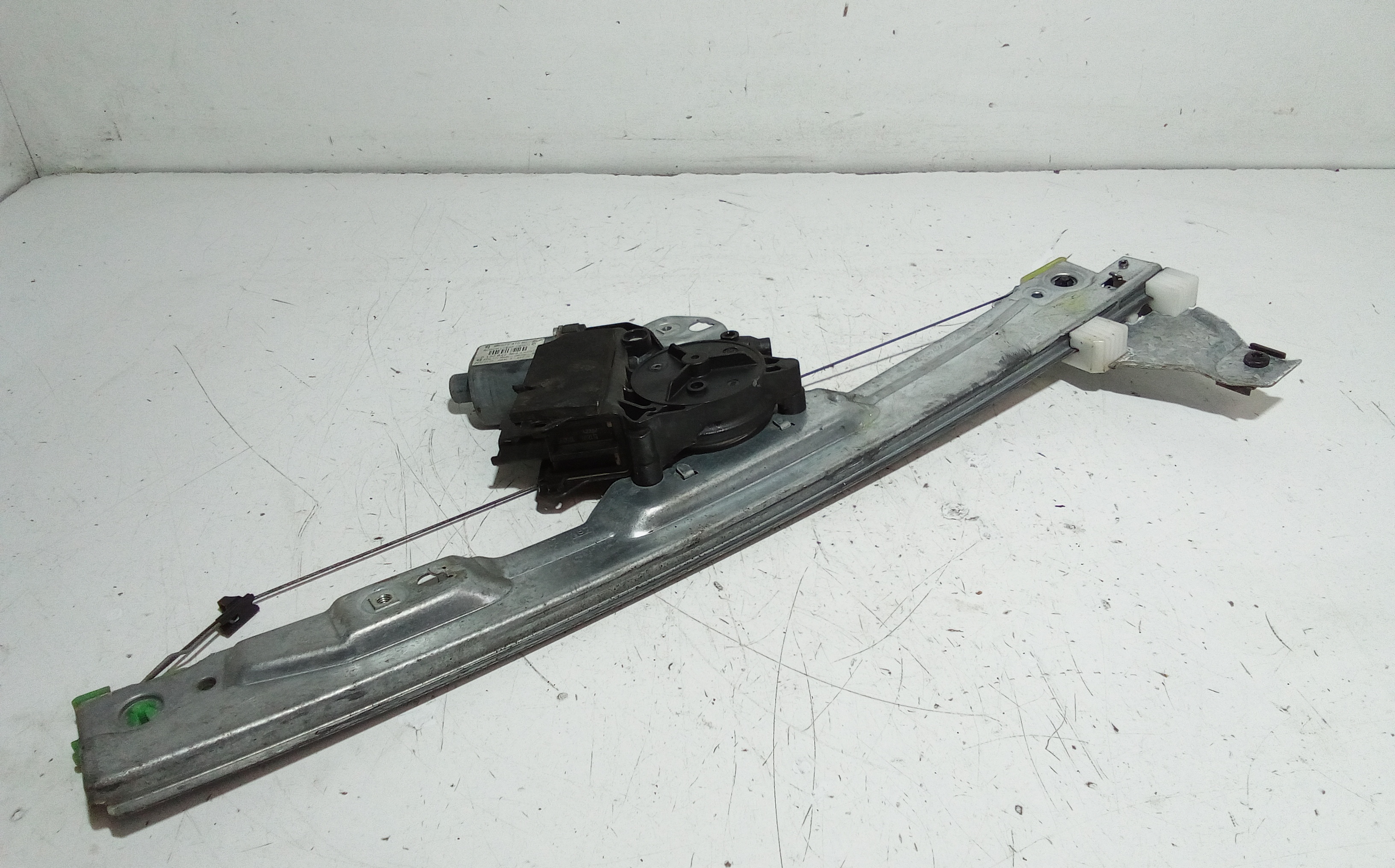 Alzacristallo Porta Ant. Destro Usato