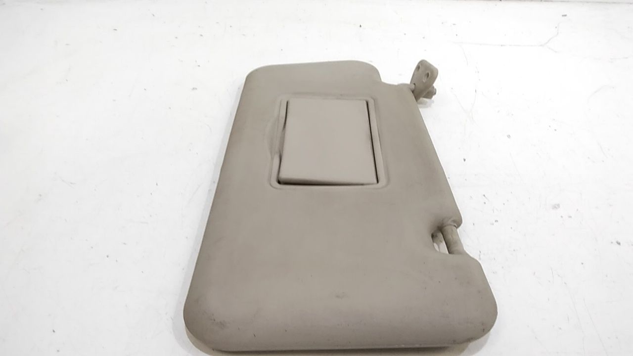 Aletta Parasole Parabrezza Sinistro 8200413904 Usato