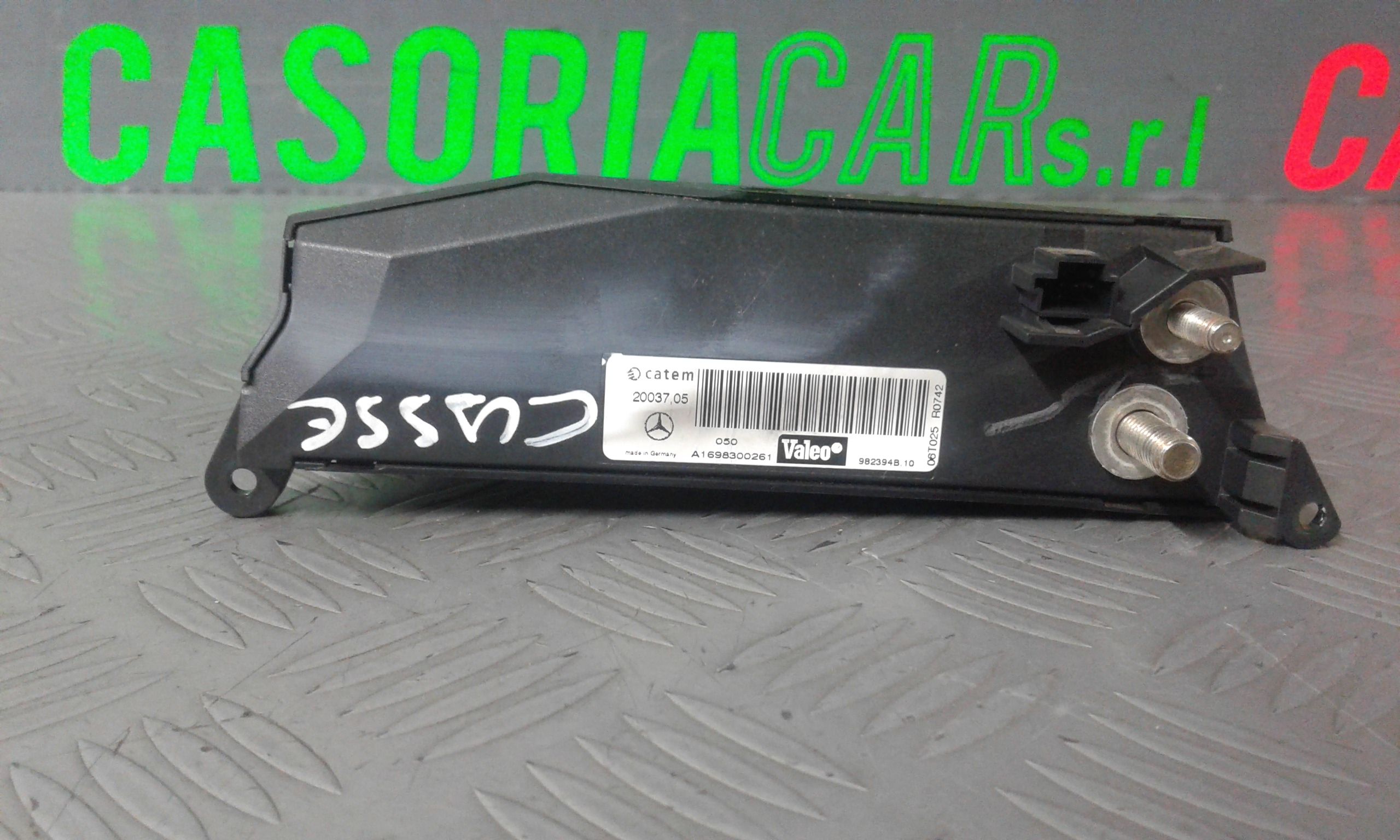 Radiatore Riscaldamento A1698300661 Usato