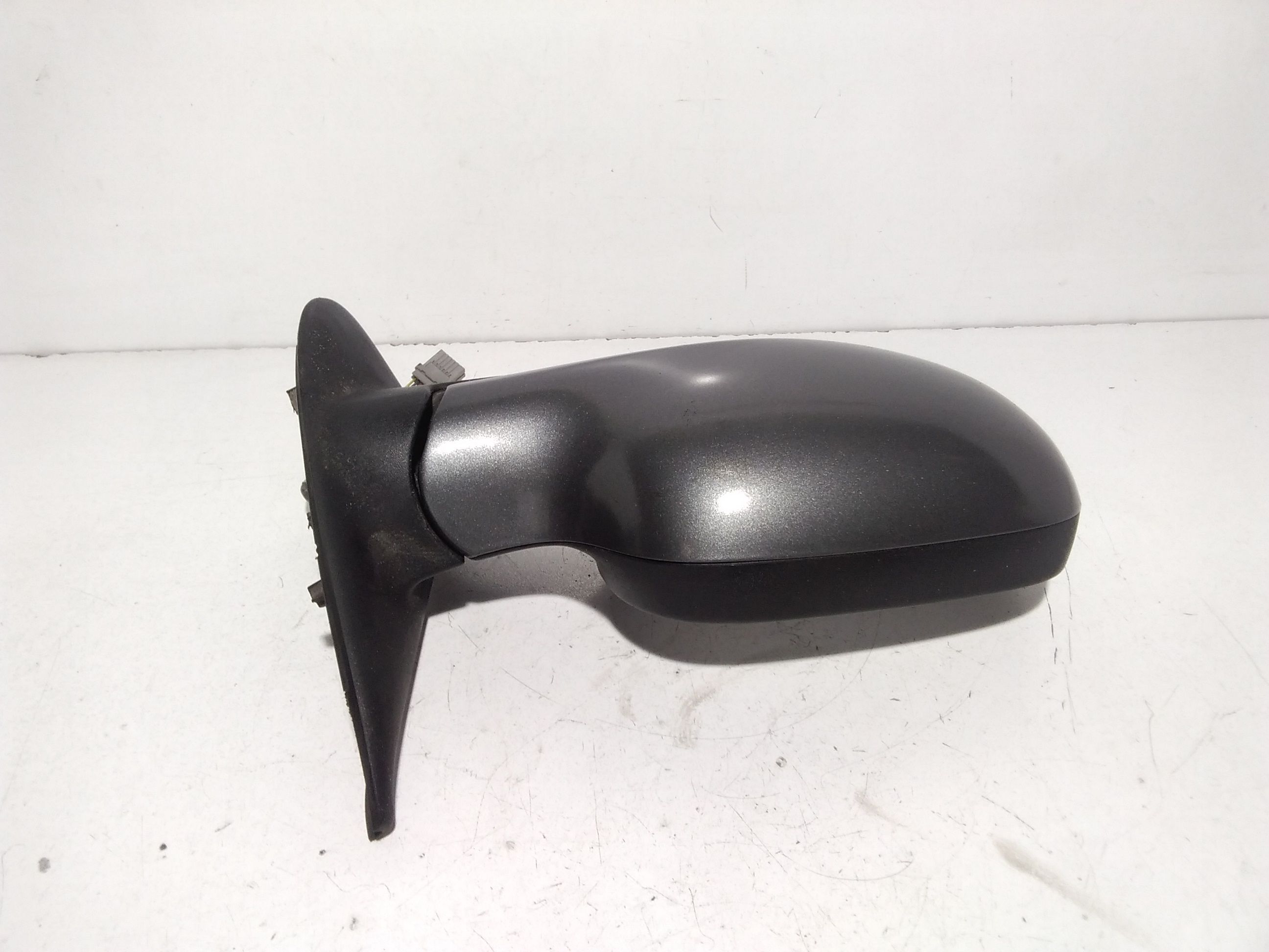 Retrovisore Est. Destro 963011F500 Usato