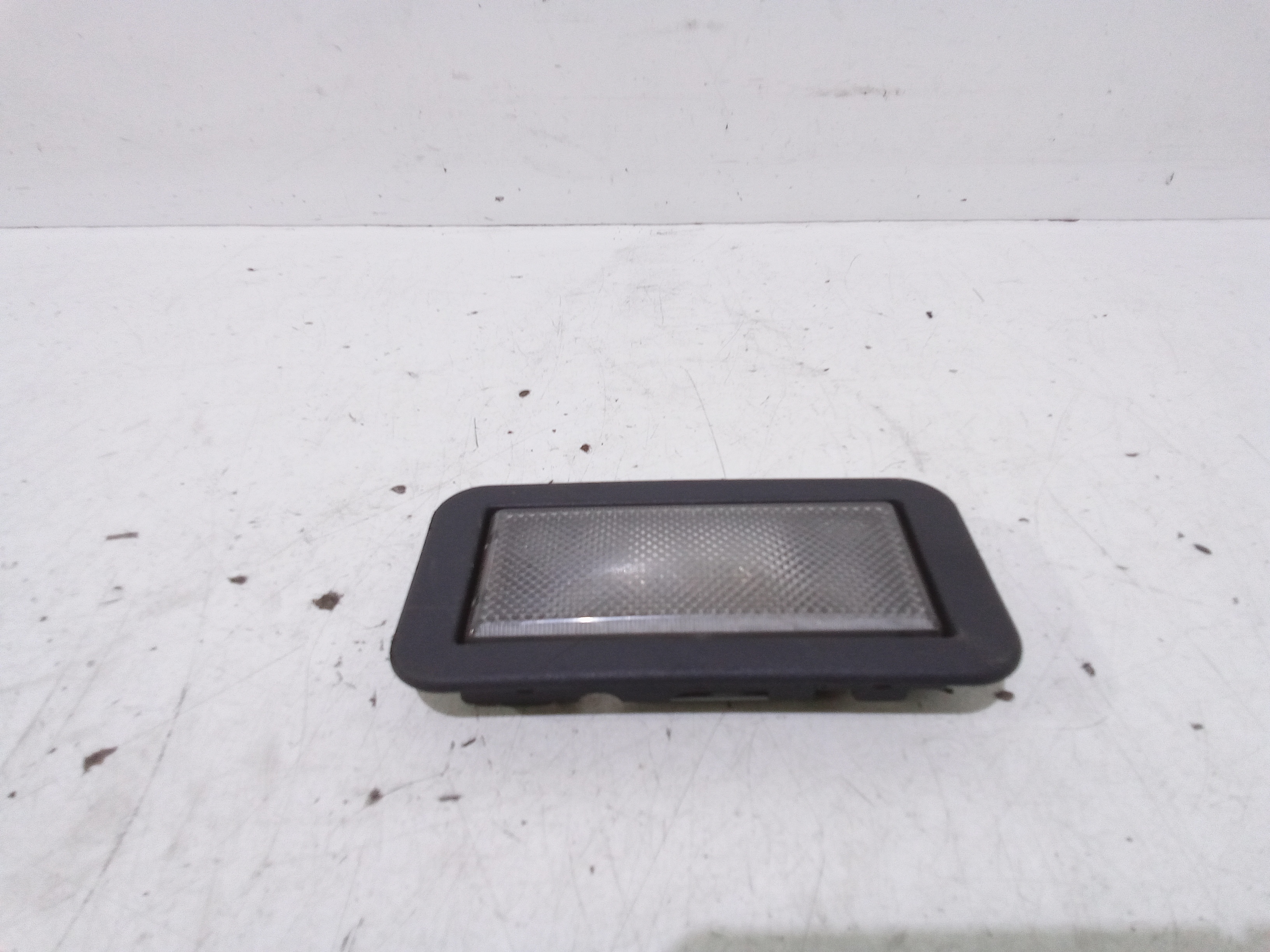 Luce Cortesia Ant. Tetto 180034060 Usato