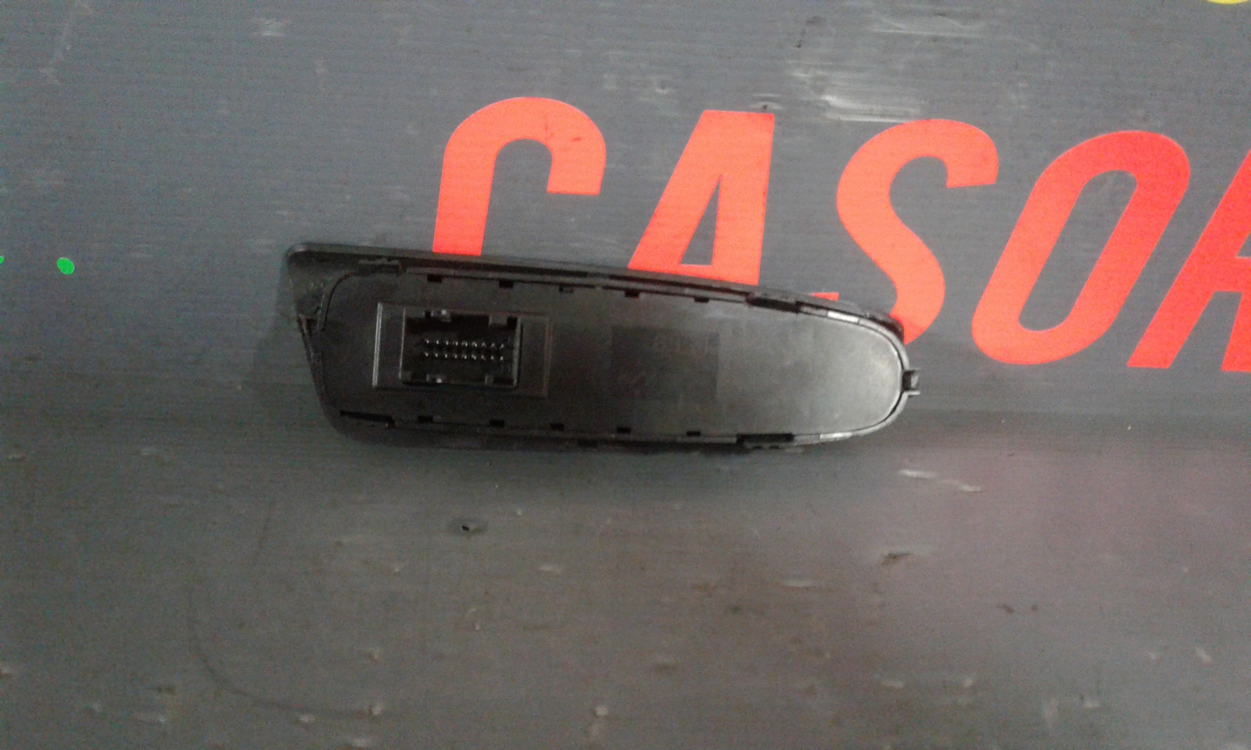 Interruttore Alzacristalli Porta Ant. Sinistro Usato