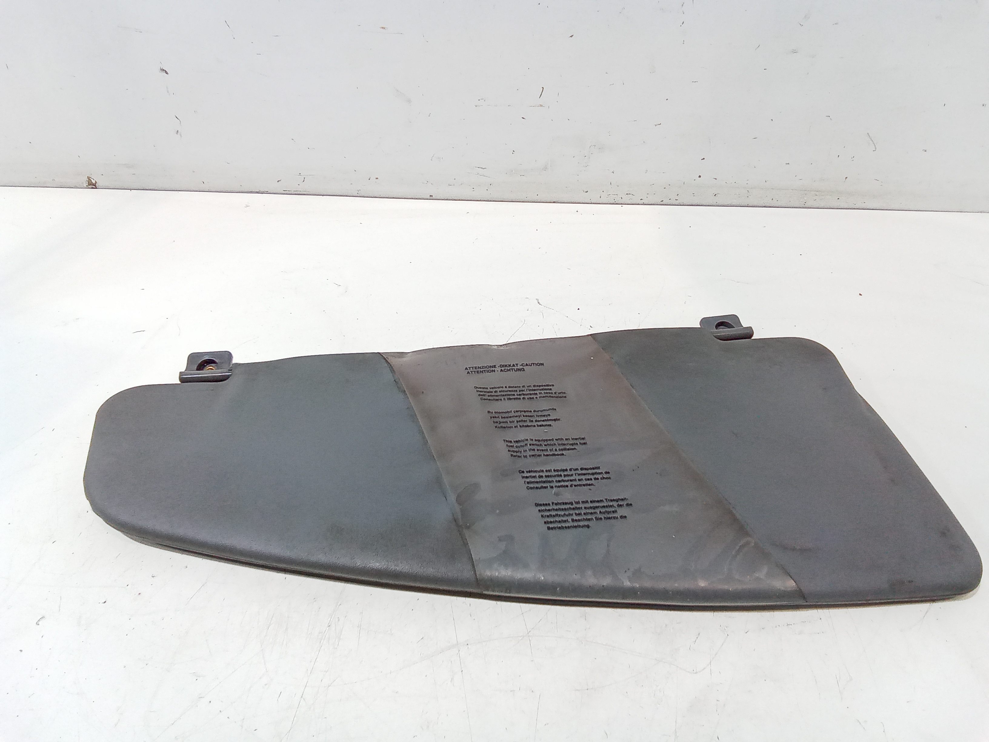 Aletta Parasole Parabrezza Sinistro 735294018 Usato