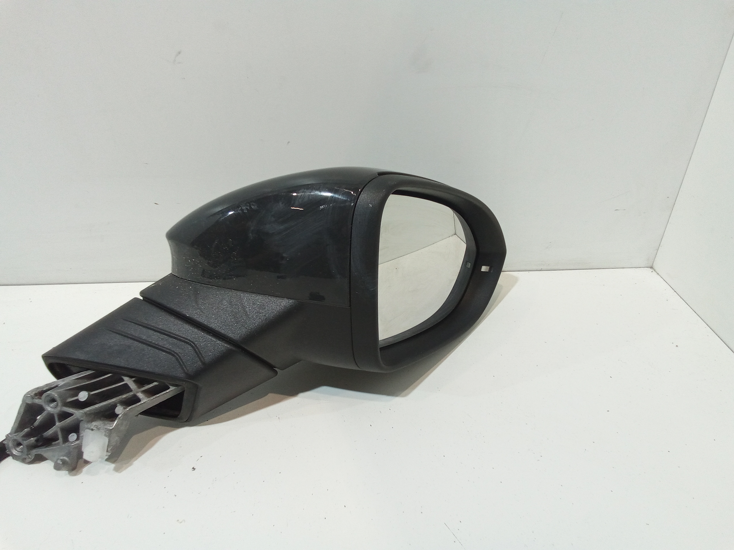 Retrovisore Est. Destro Usato