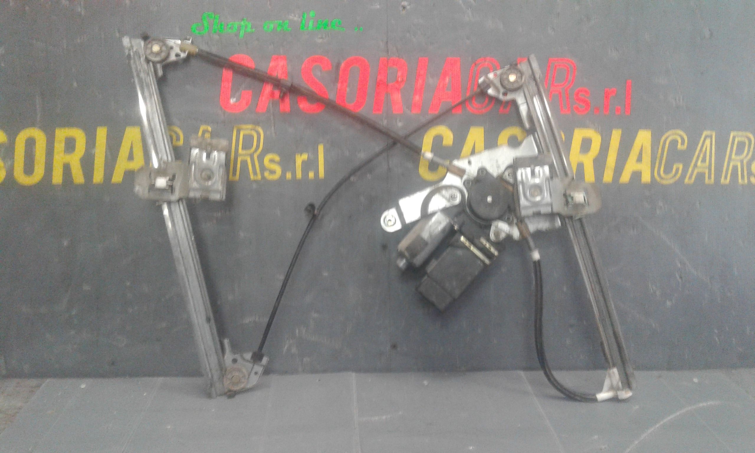 Alzacristallo Porta Ant. Destro 1Z0837656 Usato