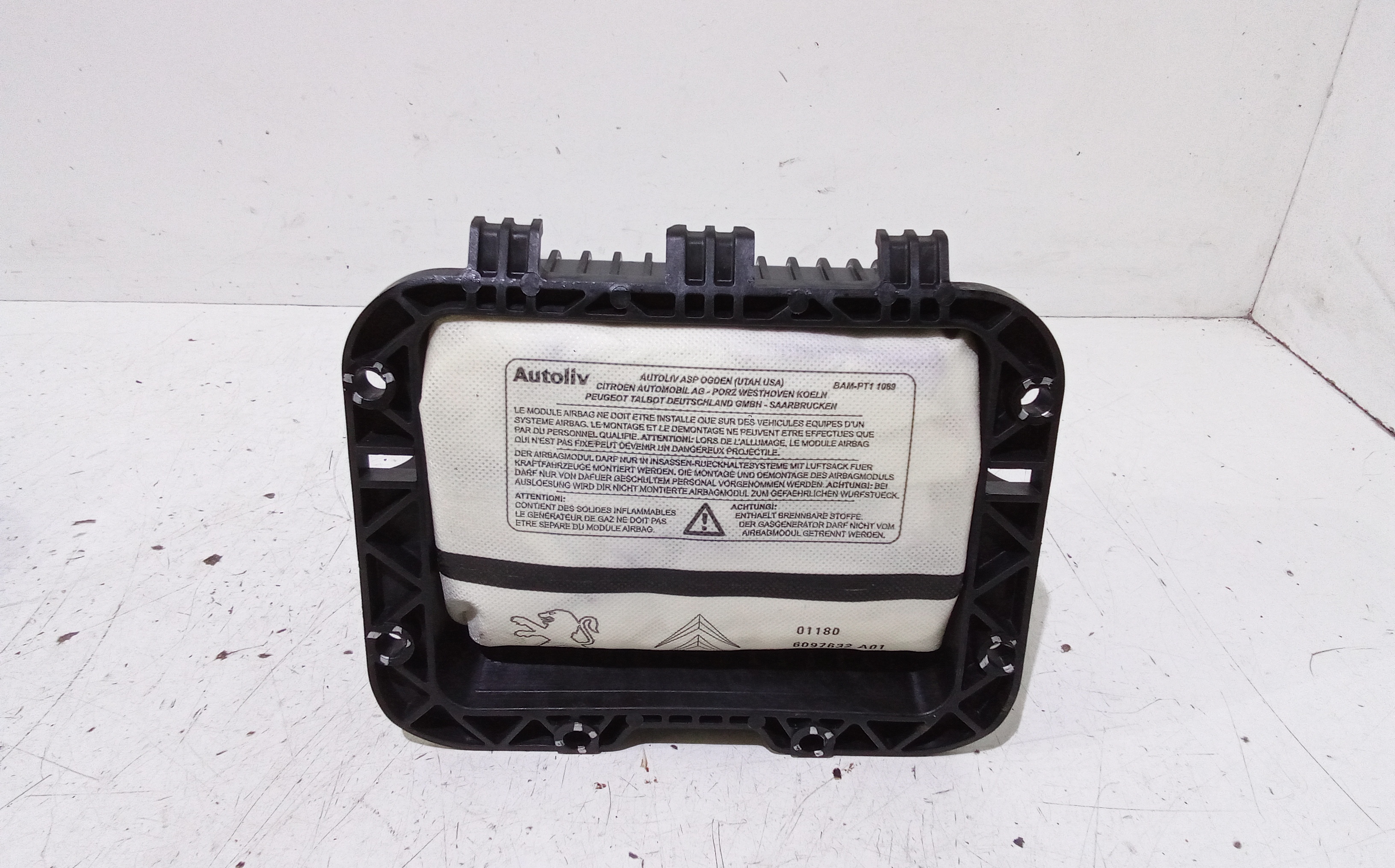 Dispositivo Airbag Lato Passeggero 8216WX Usato