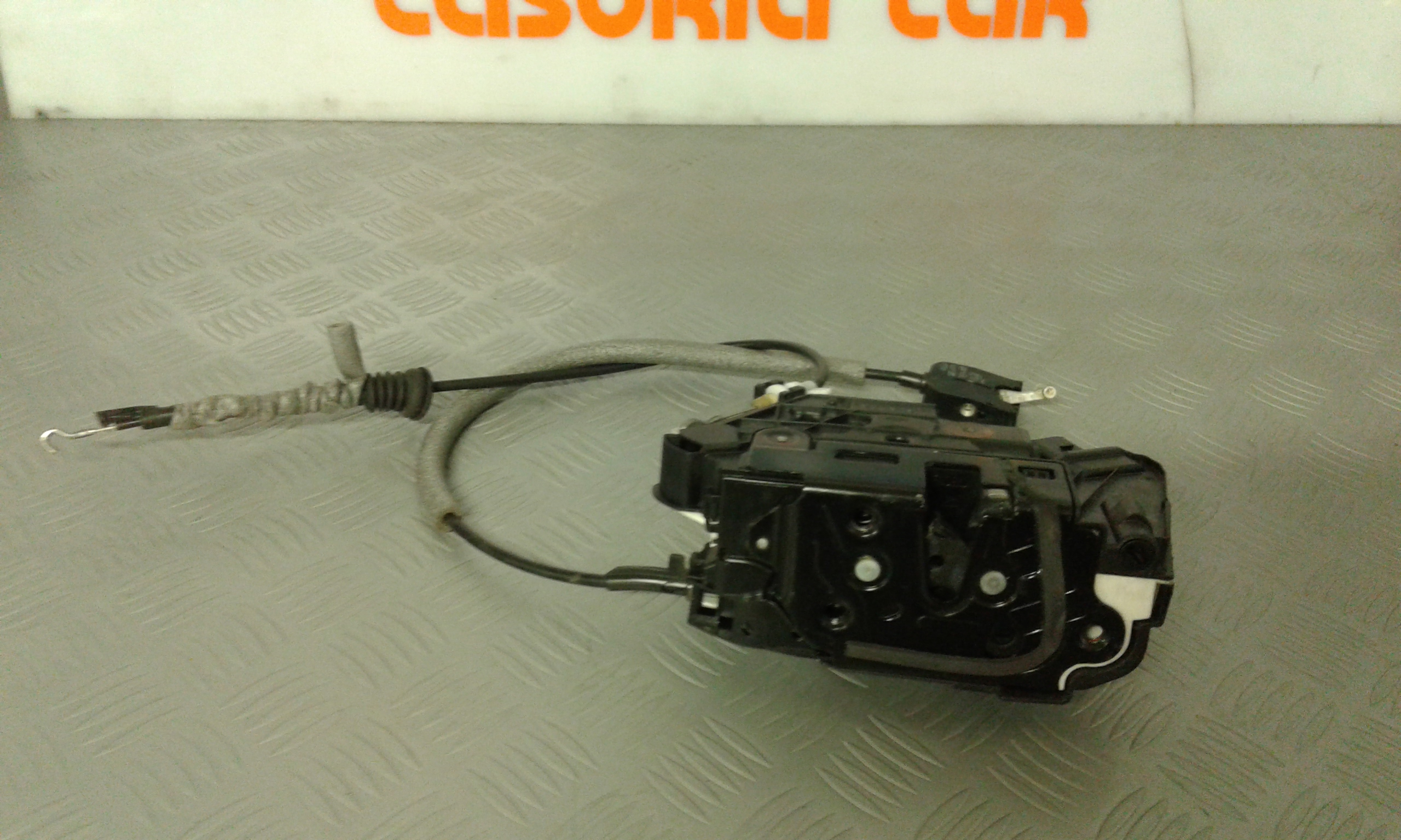 Serratura Porta Ant. Destro 5N1837016M Usato