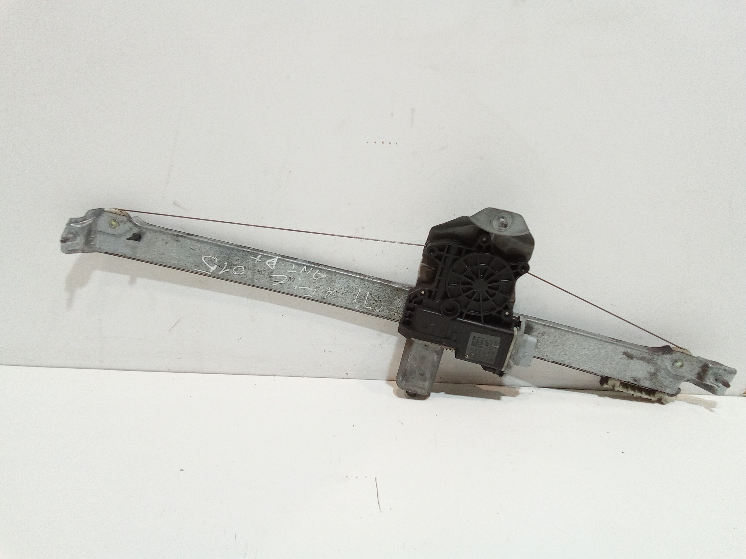 Alzacristallo Porta Ant. Destro Usato