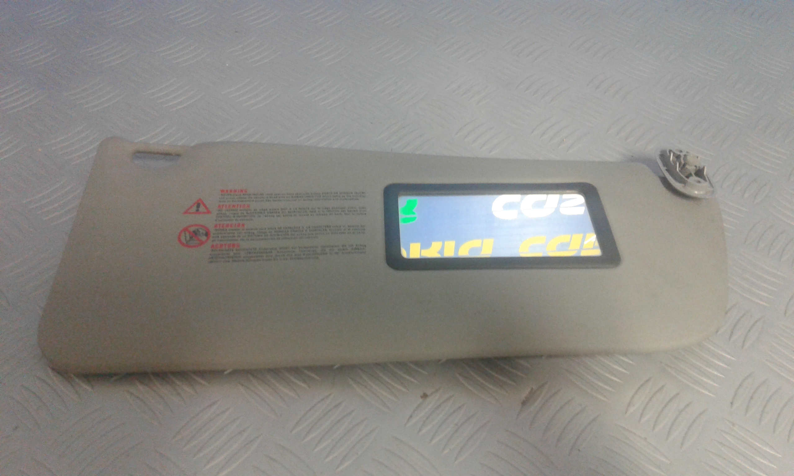 Aletta Parasole Parabrezza Destro 8200272113 Usato