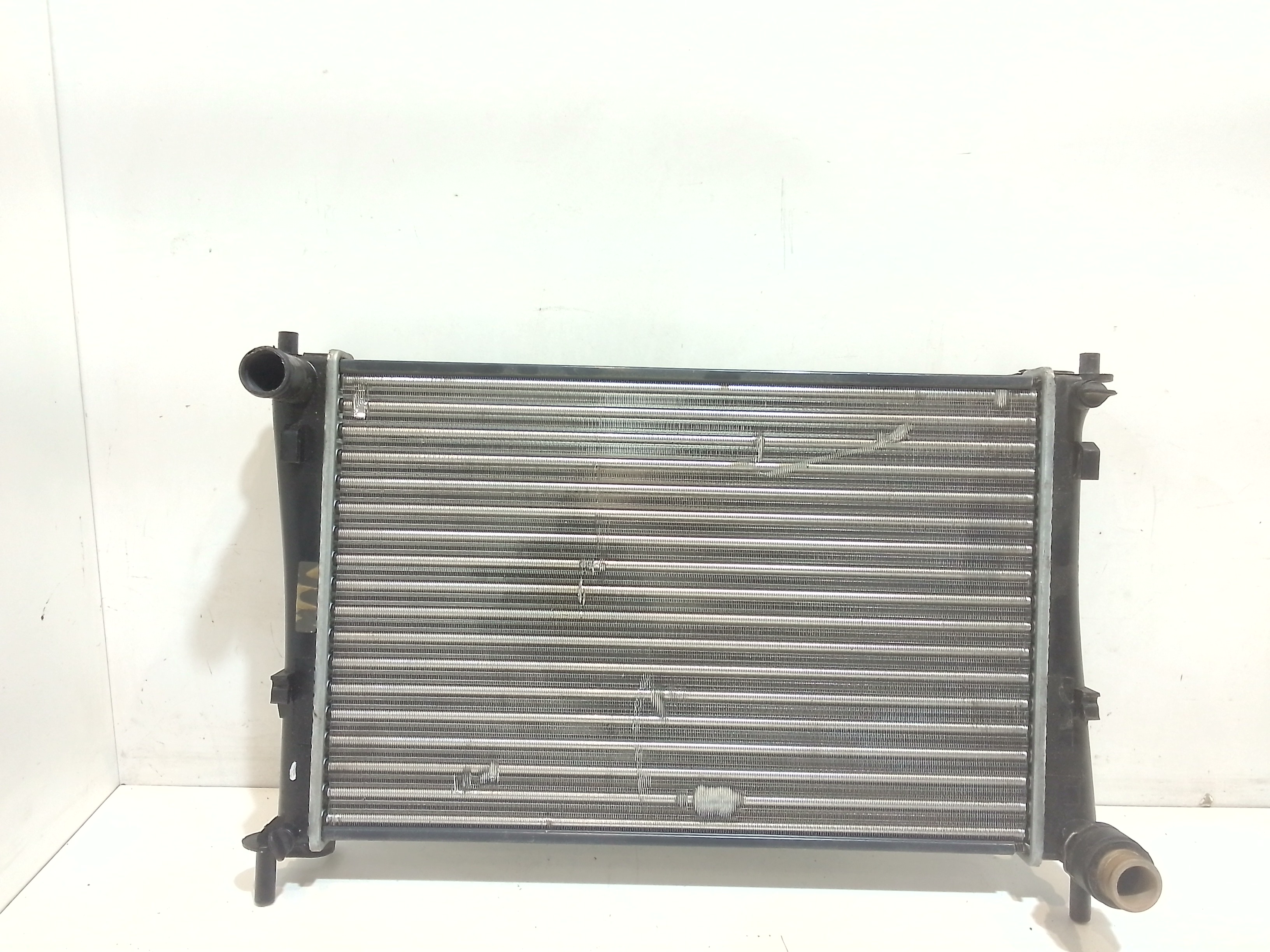 Radiatore 1325831 Usato