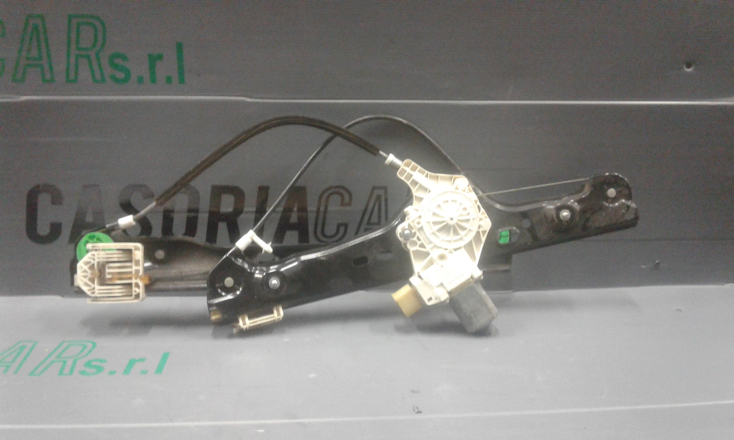 Alzacristallo Porta Ant. Destro Usato