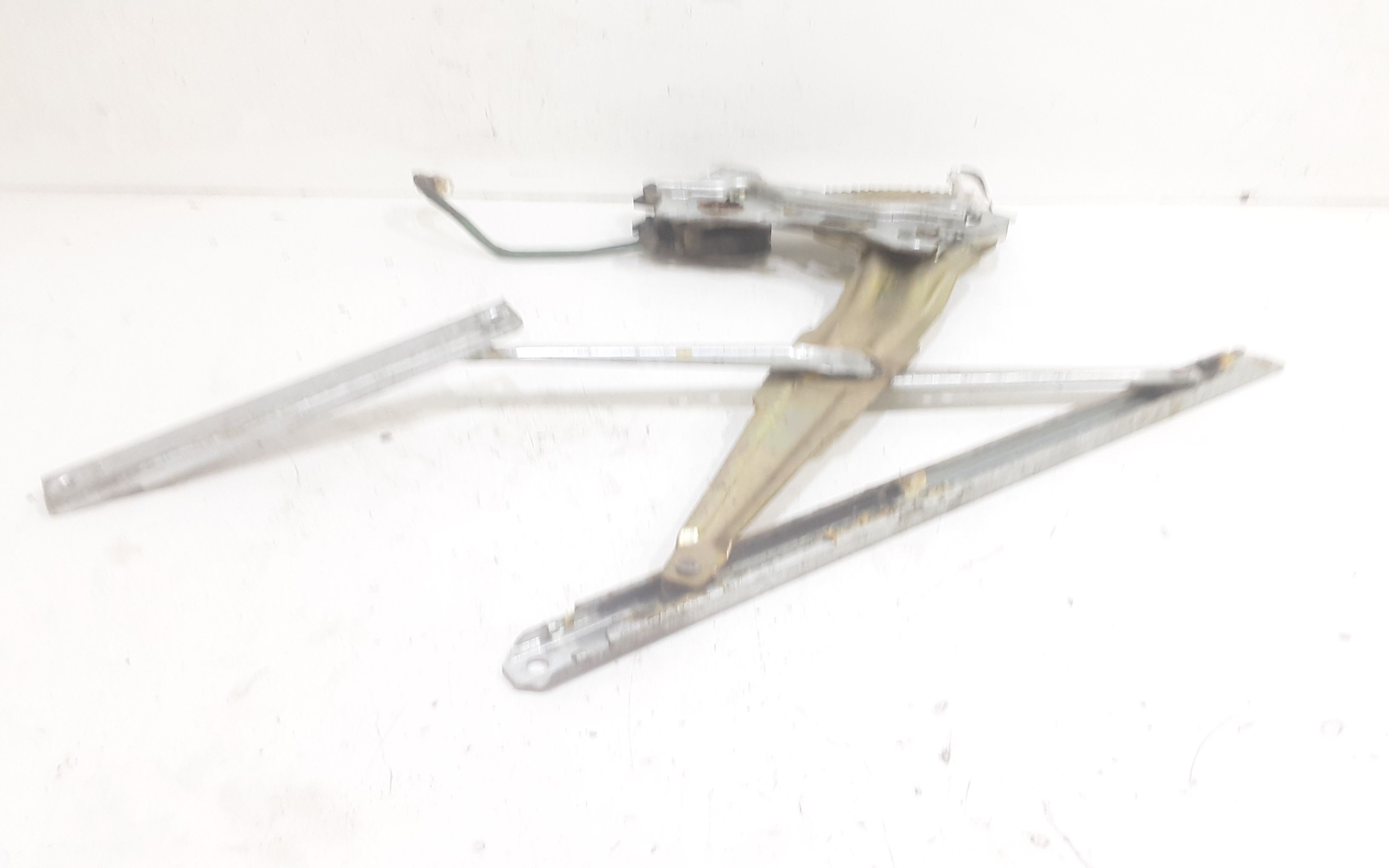 Alzacristallo Porta Ant. Sinistro Usato