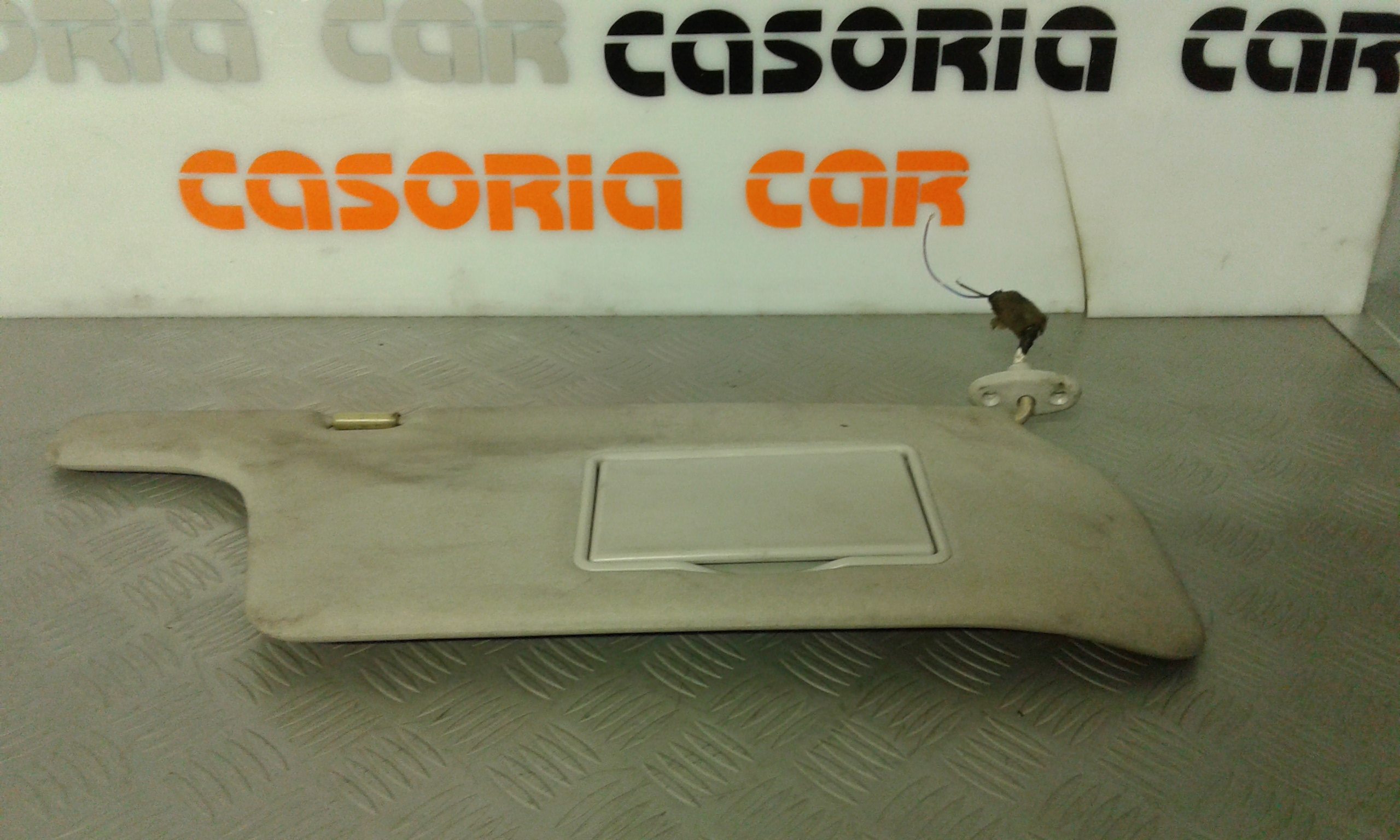 Aletta Parasole Parabrezza Destro Usato