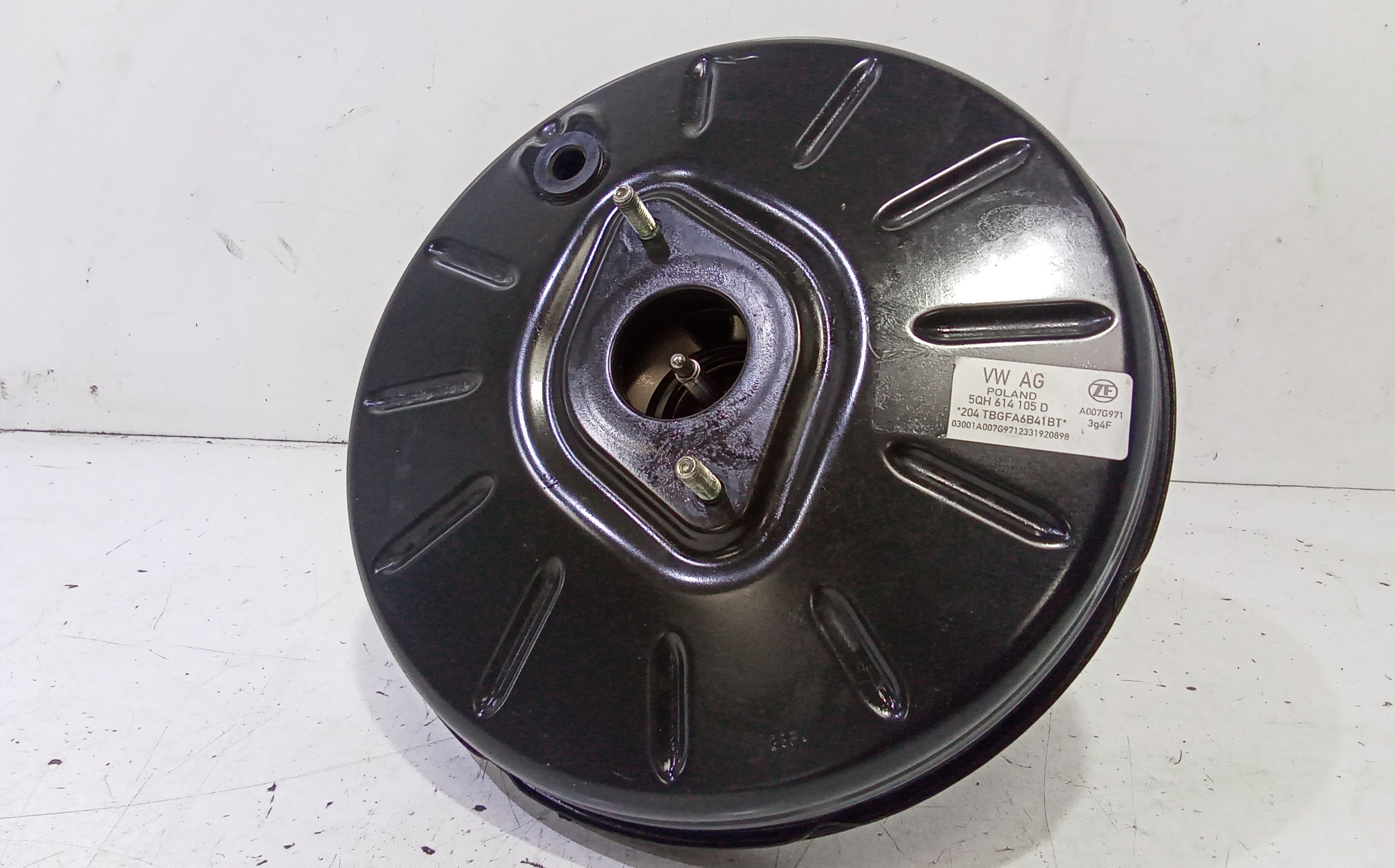 Servofreno 5Q1614106C Usato