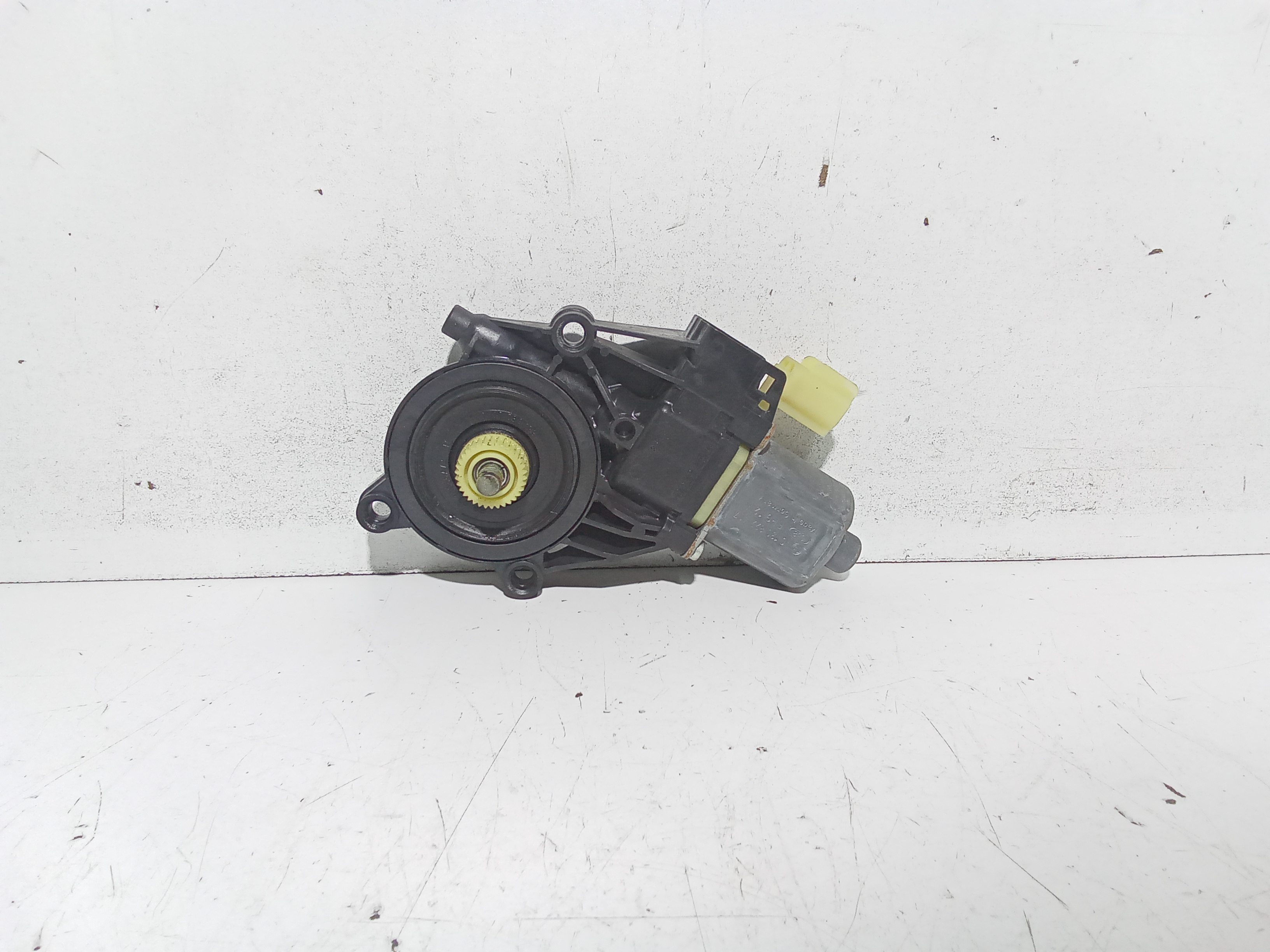 Motorino Alzacristallo Porta Ant. Destro 1543207 Usato