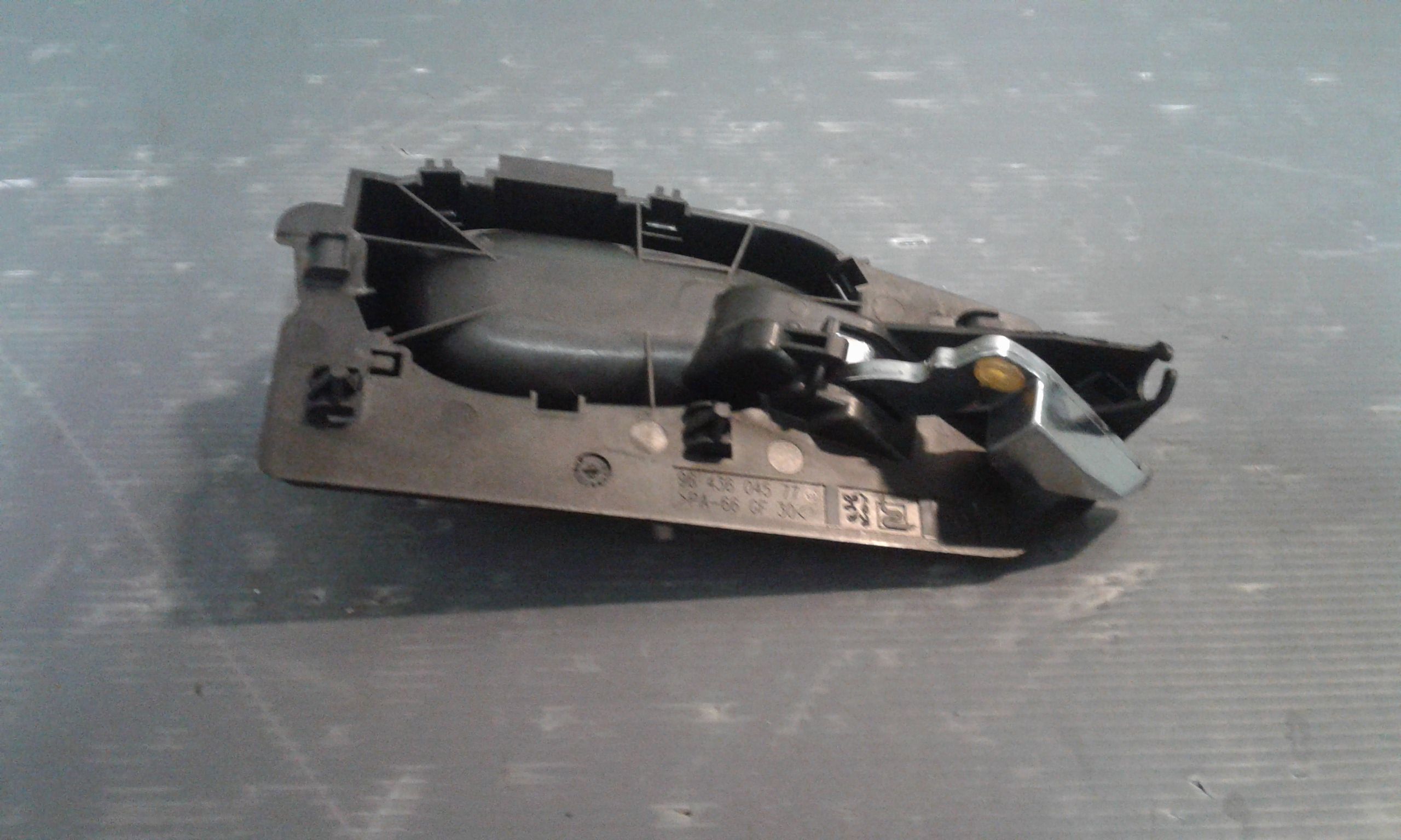 Maniglia Int. Apertura Porta Ant. Sinistro 9143E9 Usato