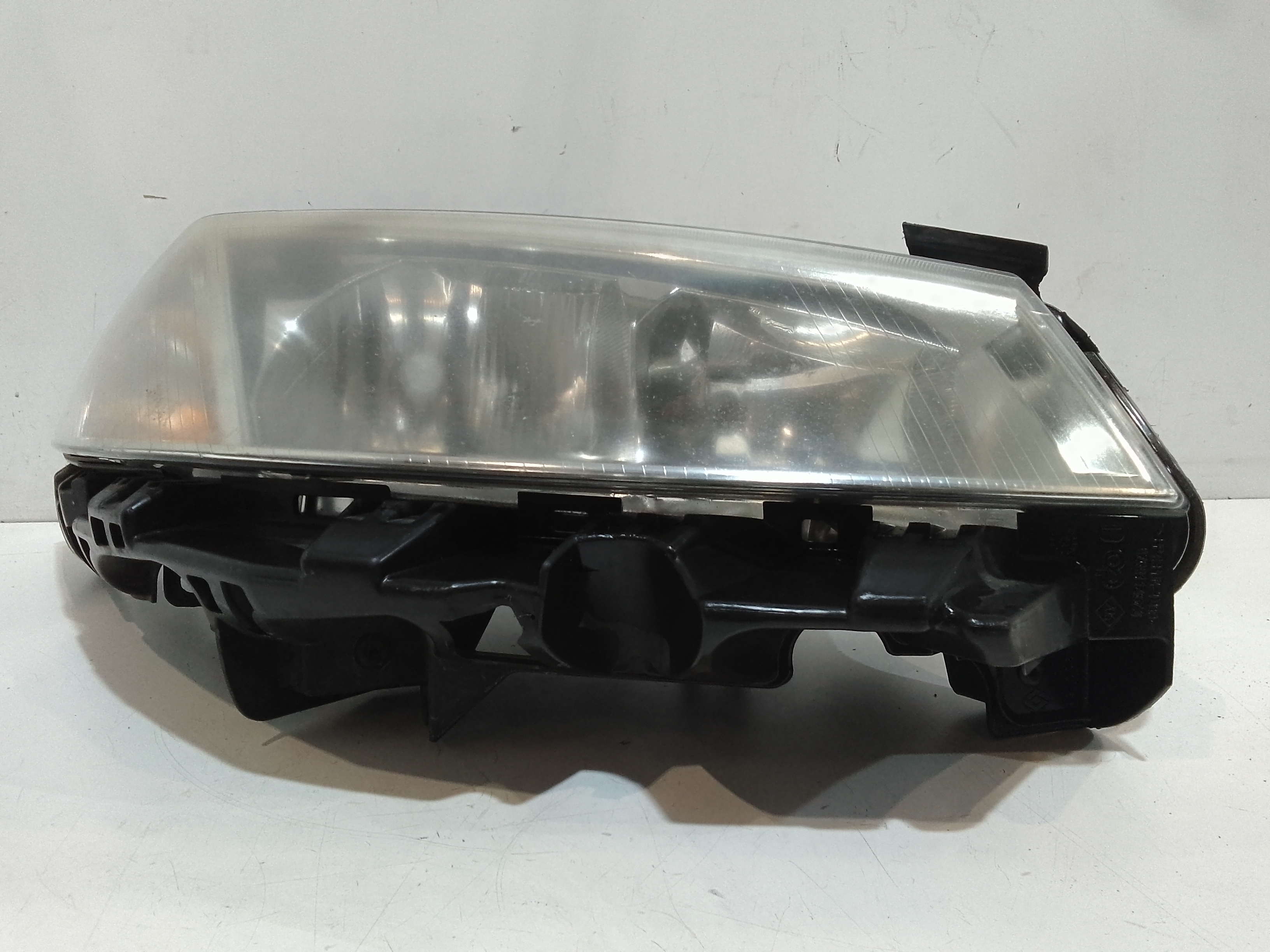 Proiettore Destro 260108053R Usato