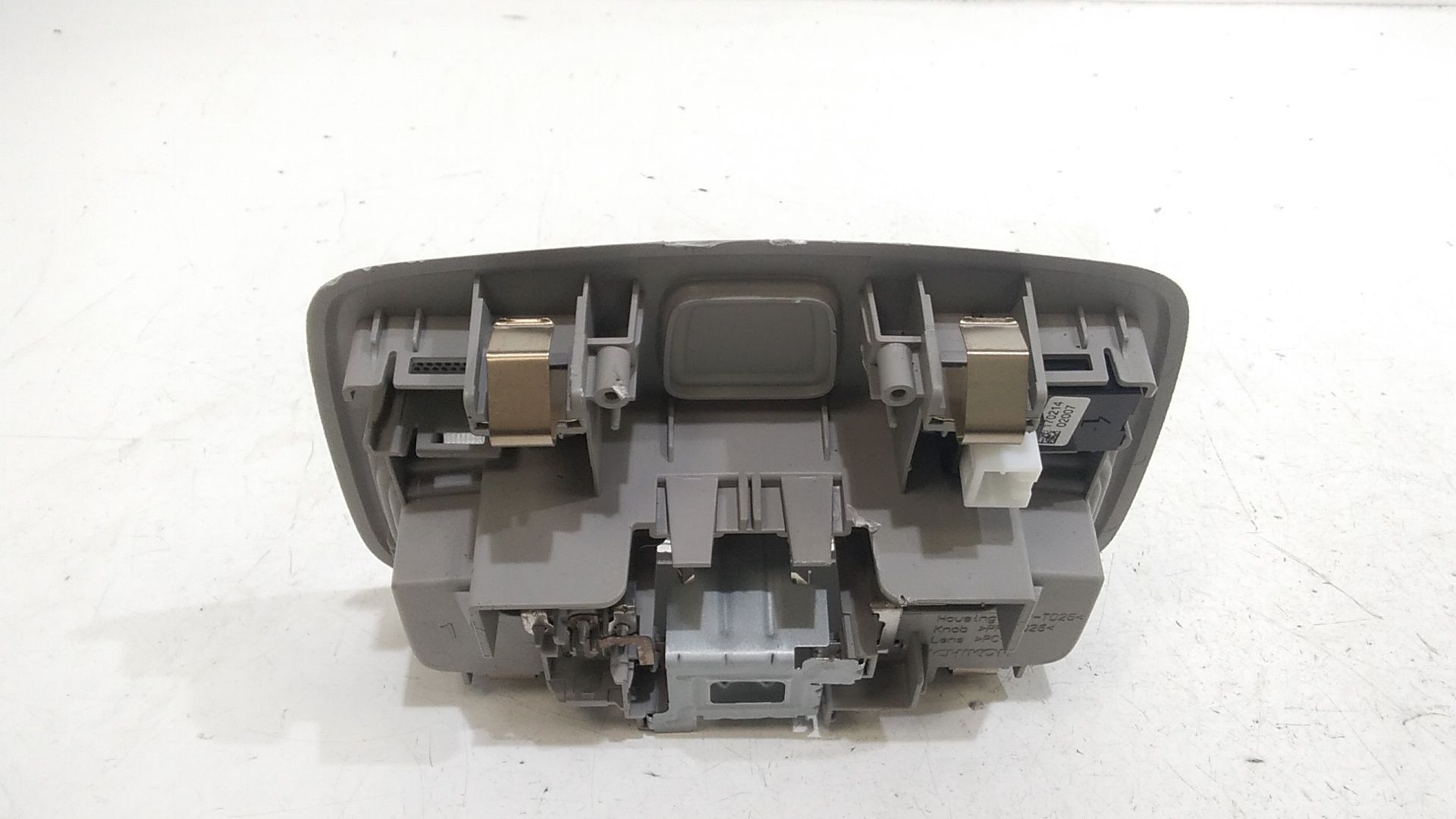 Luce Cortesia Ant. Tetto 3621062R006GS Usato