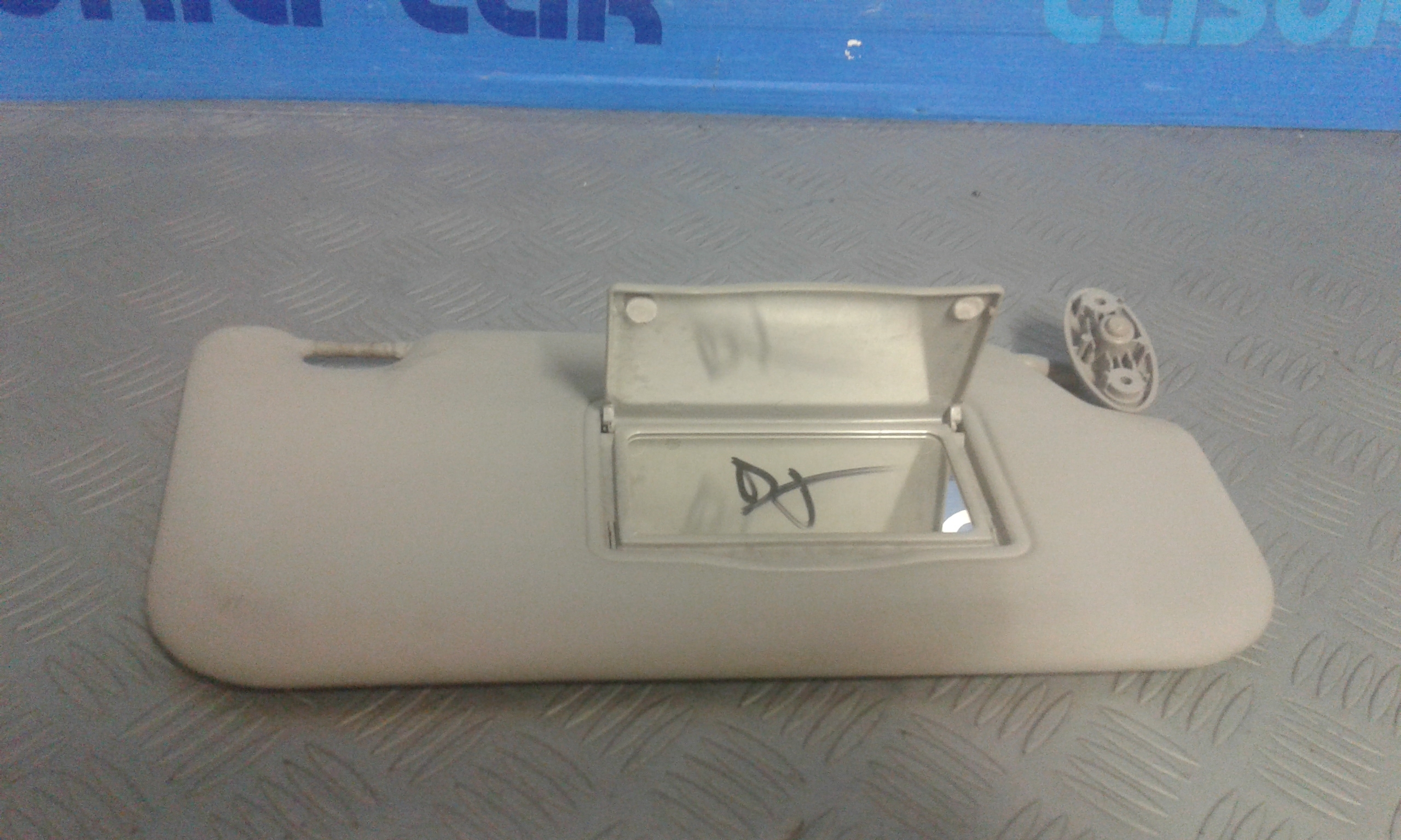 Aletta Parasole Parabrezza Destro 1222069 Usato