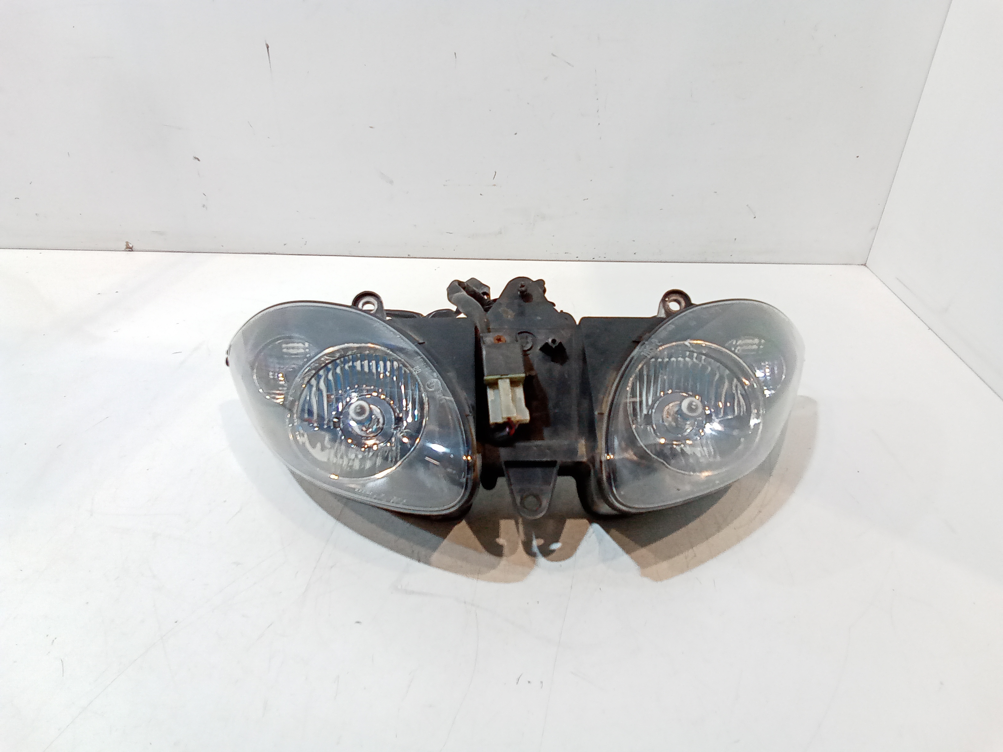Faro Anteriore Usato