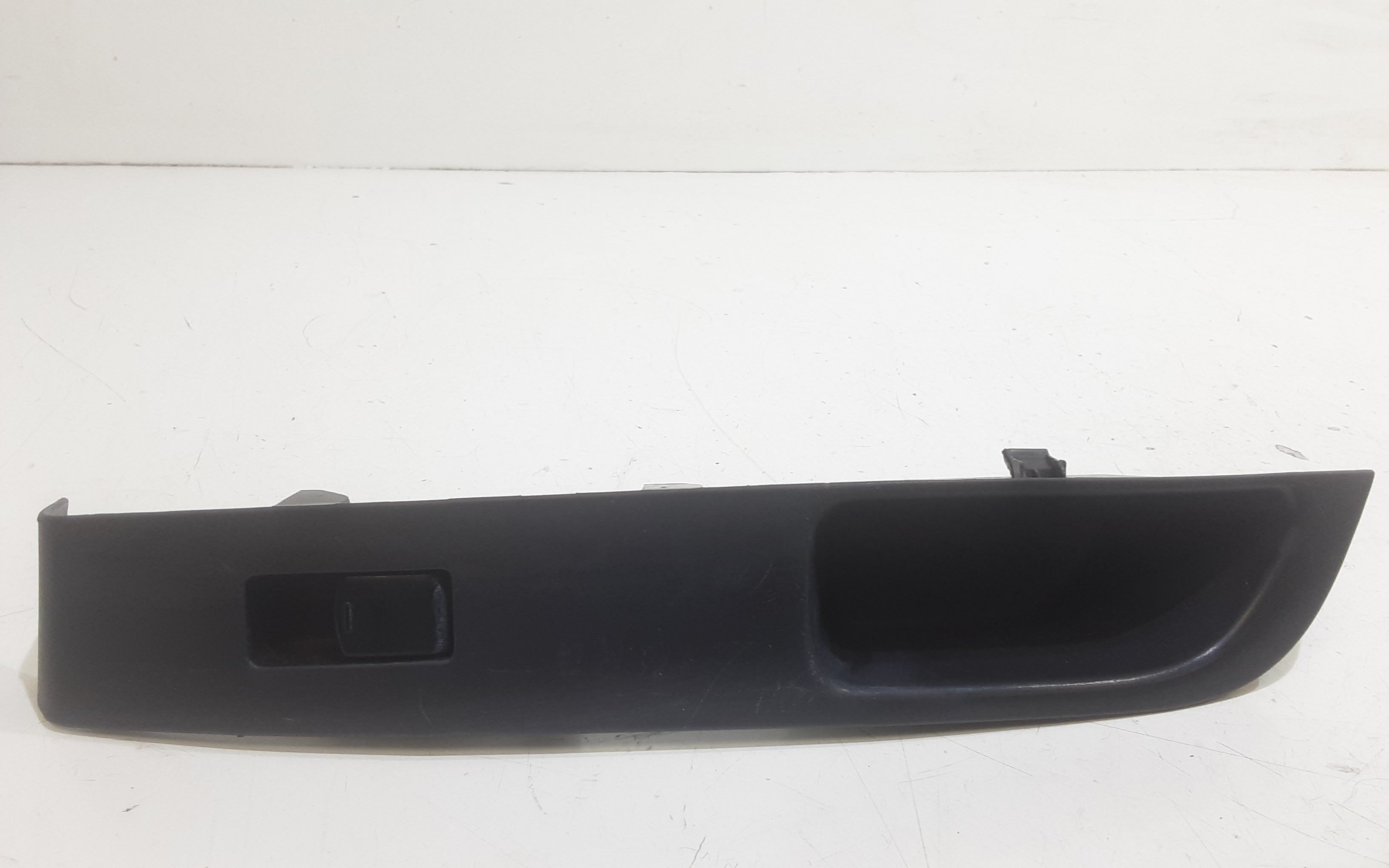 Interruttore Alzacristalli Porta Ant. Destro Usato