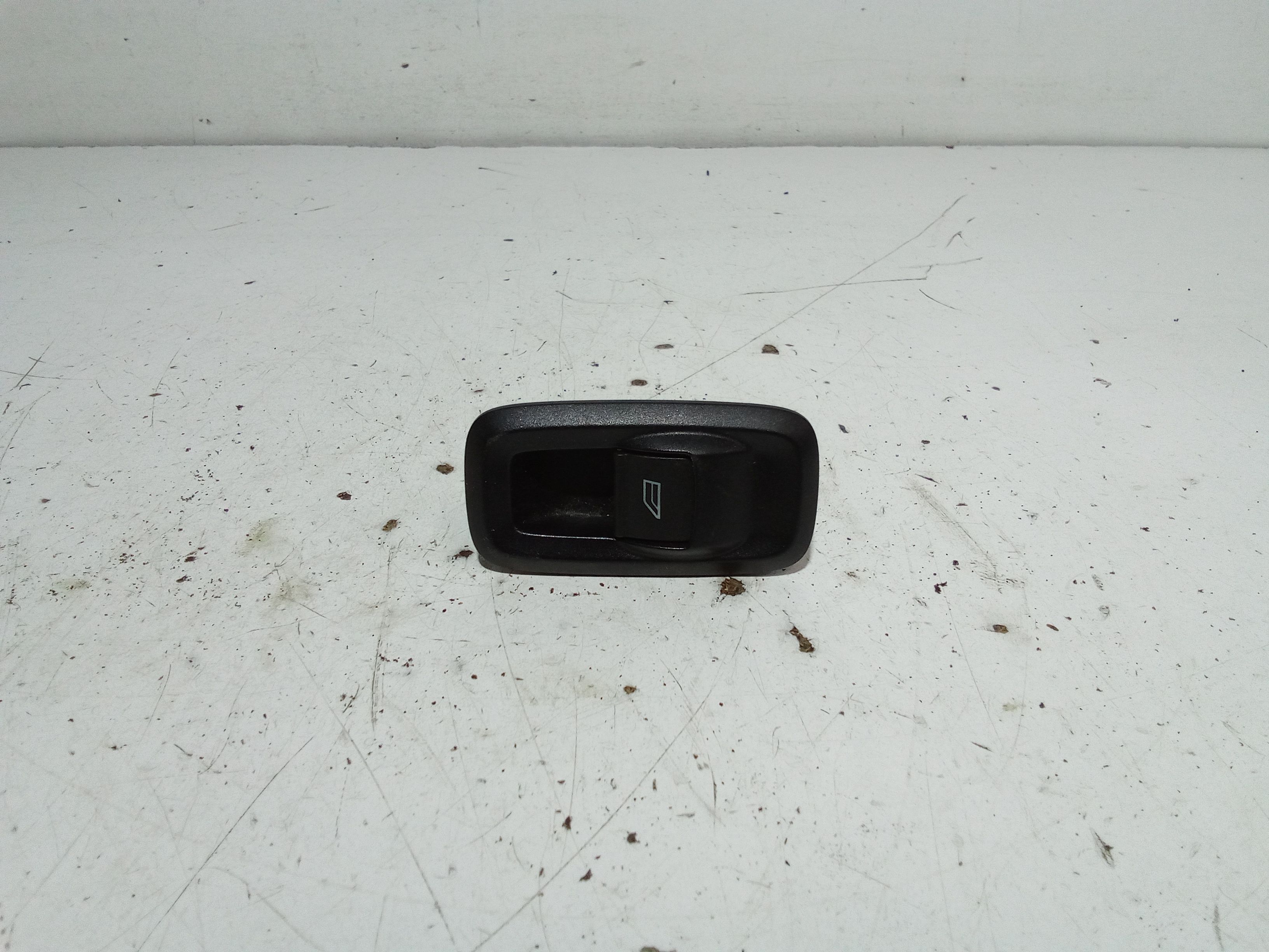 Interruttore Alzacristalli Porta Ant. Destro Usato