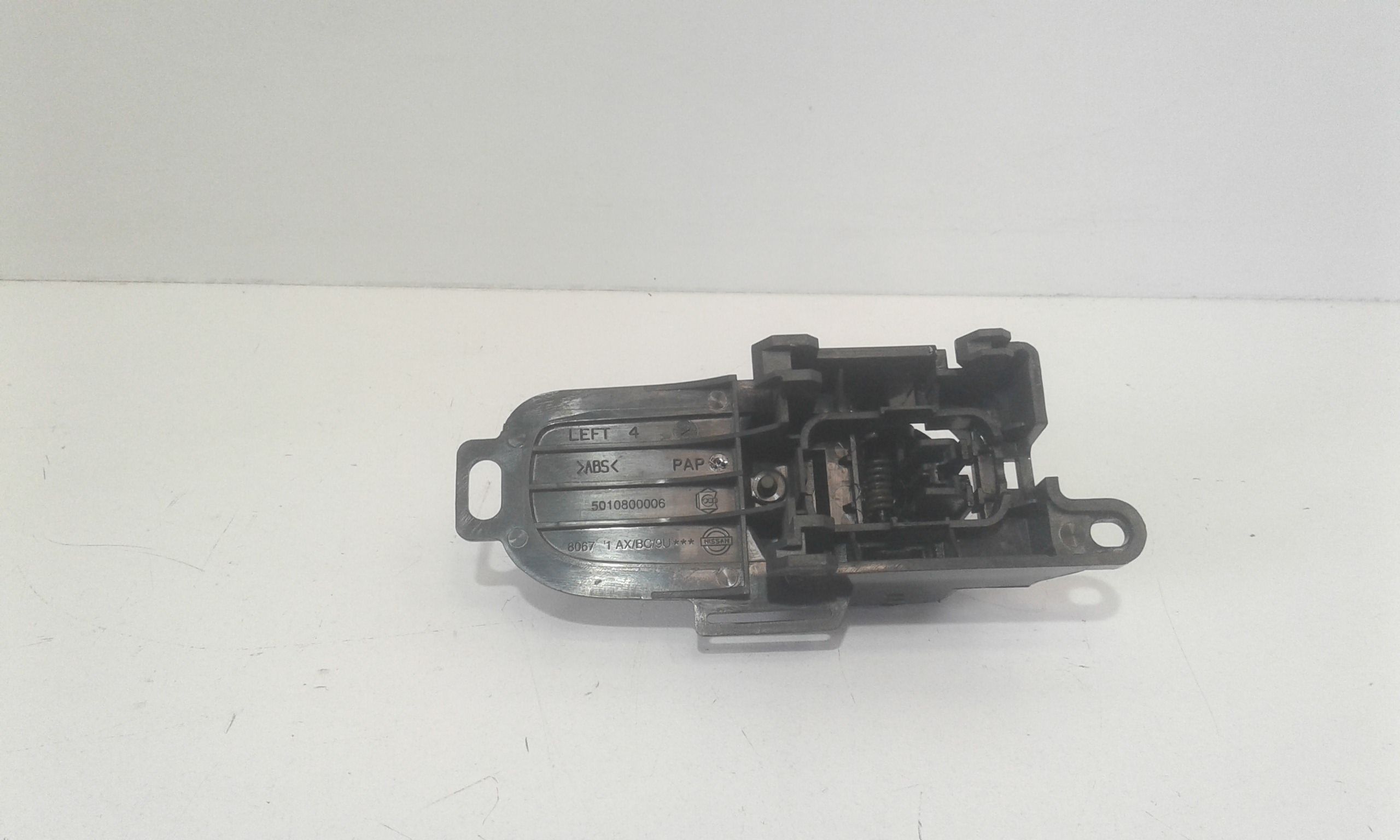 Maniglia Int. Apertura Porta Post. Sinistro 806719U000 Usato