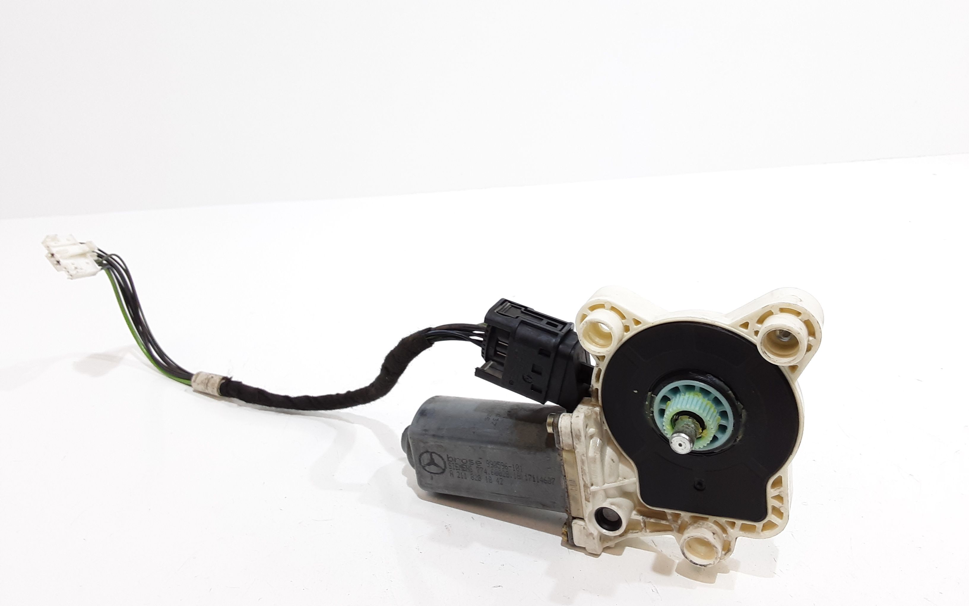 Motorino Alzacristallo Porta Ant. Sinistro A2118203042 Usato