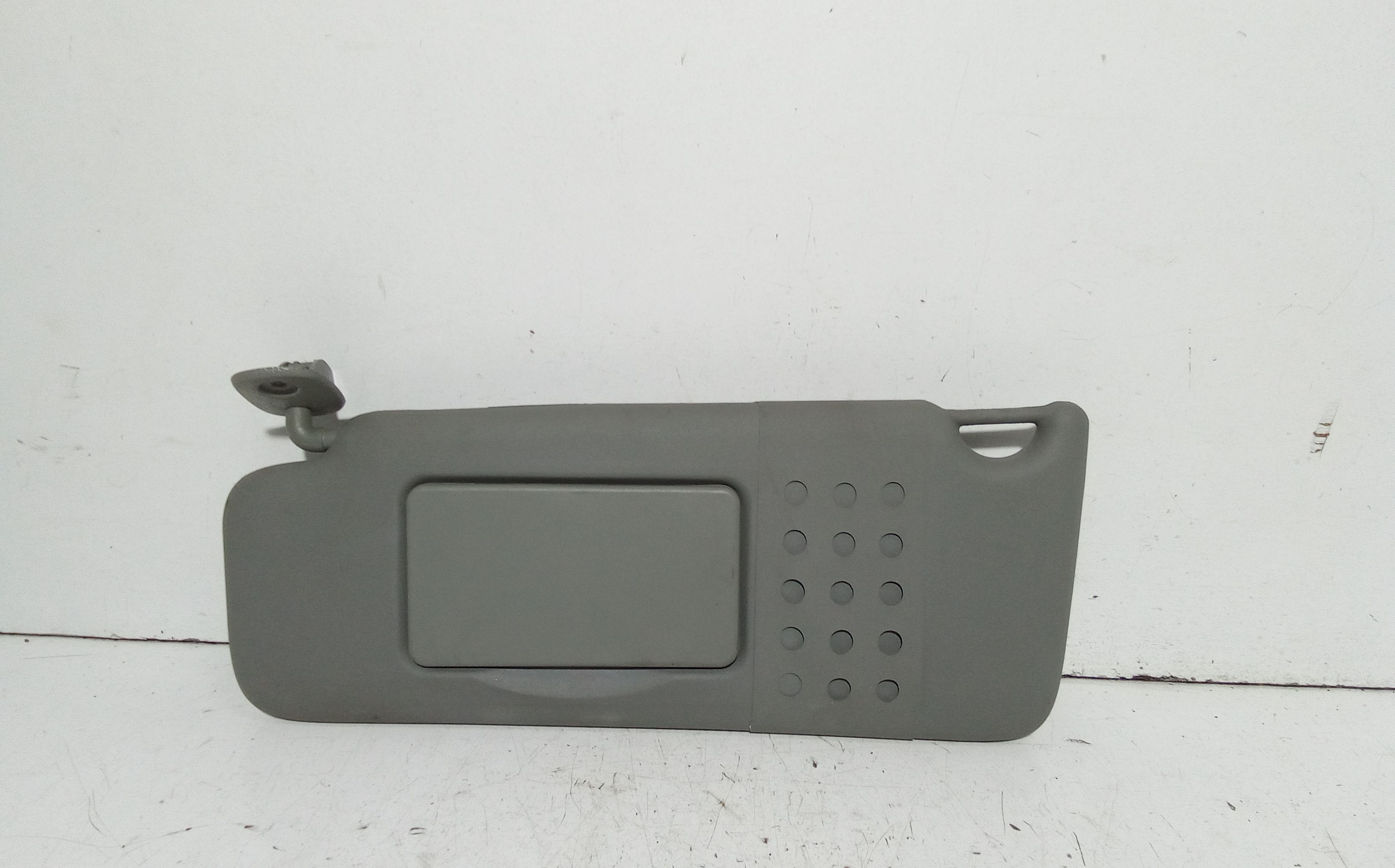 Aletta Parasole Parabrezza Sinistro 8200249085 Usato