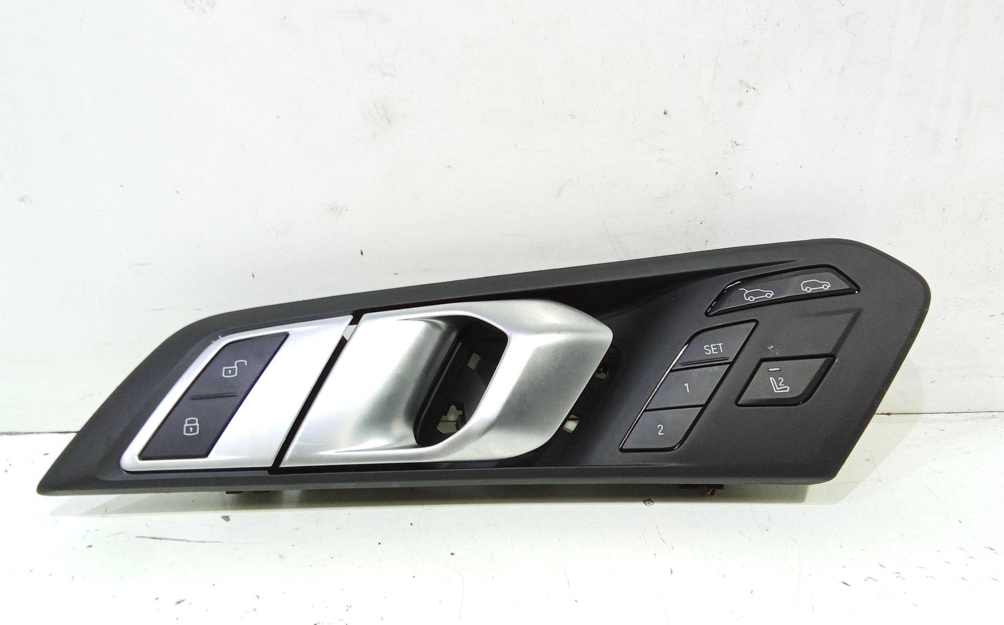 Maniglia Int. Apertura Porta Ant. Sinistro 51216997809 Usato