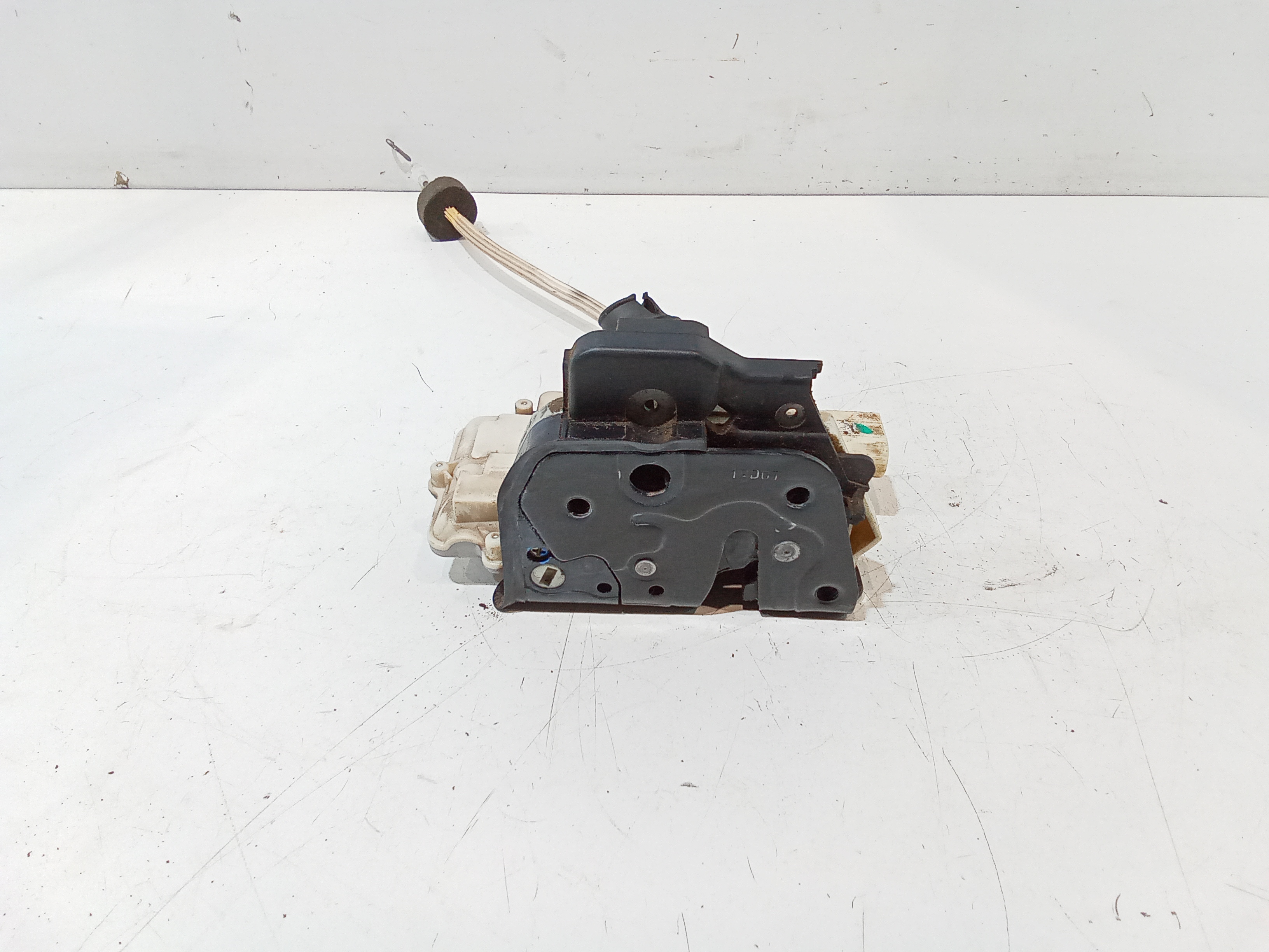 Serratura Porta Ant. Destro 4F1837016 Usato