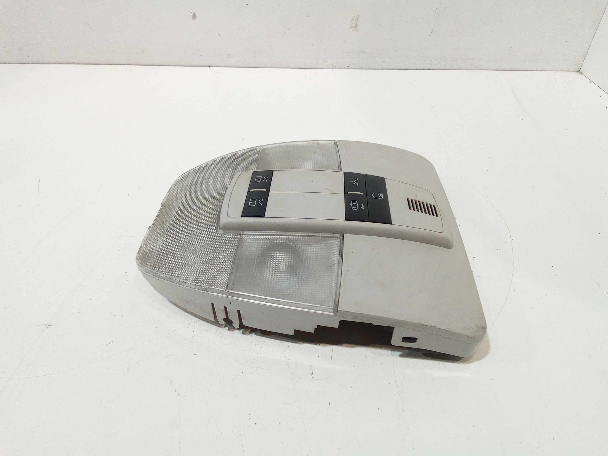 Luce Cortesia Ant. Tetto A16982000017H52 Usato