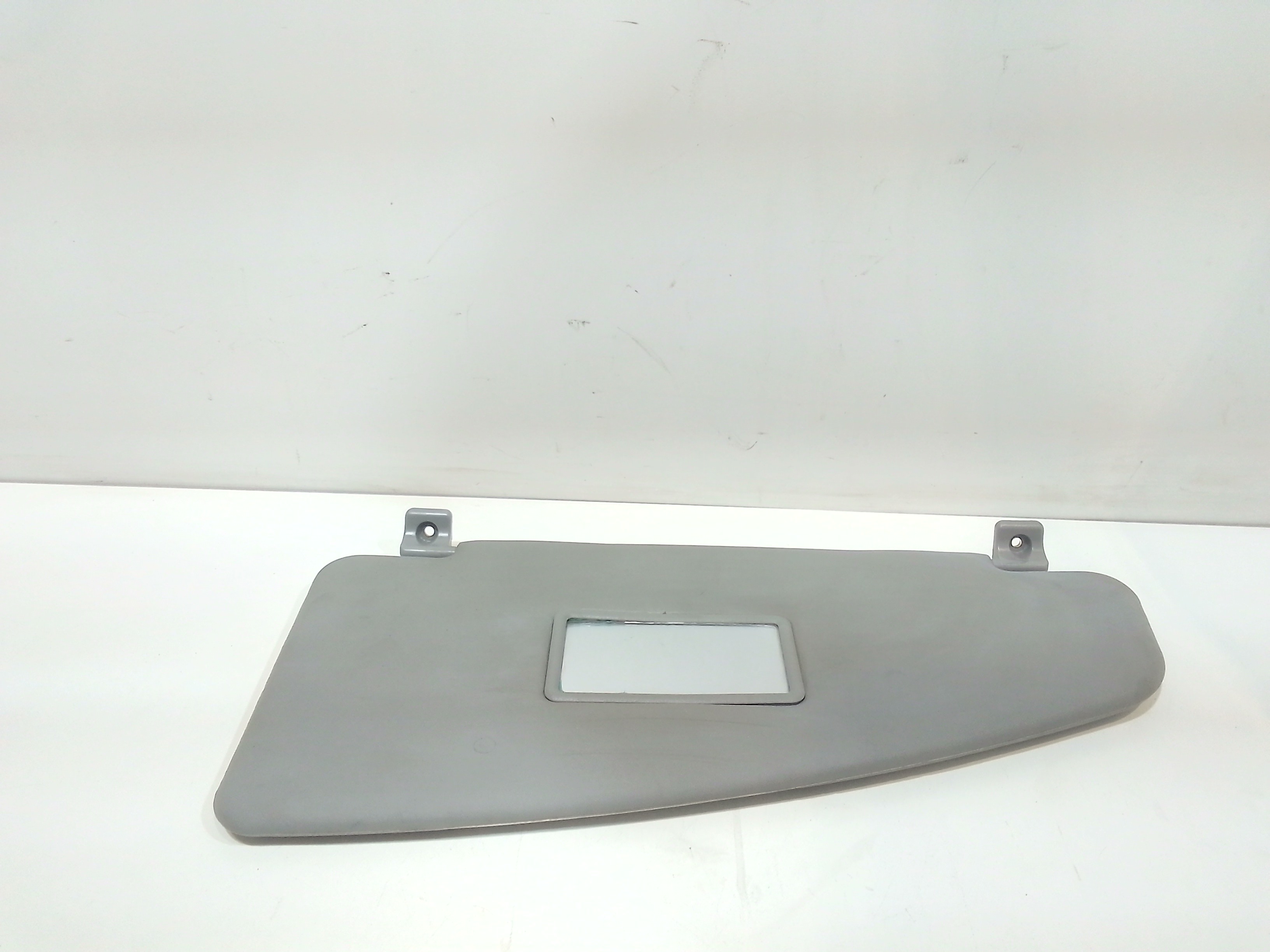 Aletta Parasole Parabrezza Destro 735417502 Usato