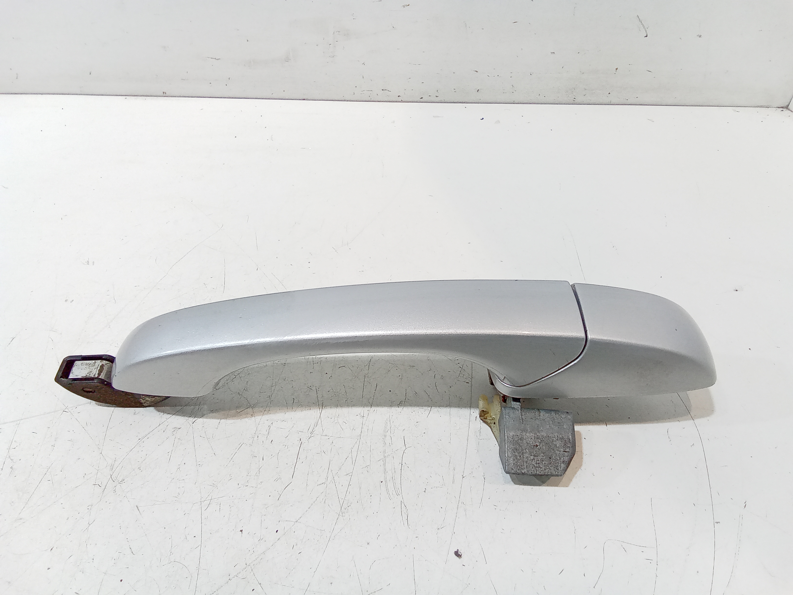 Maniglia Porta Ant. Destro K0XU80AJCAG Usato