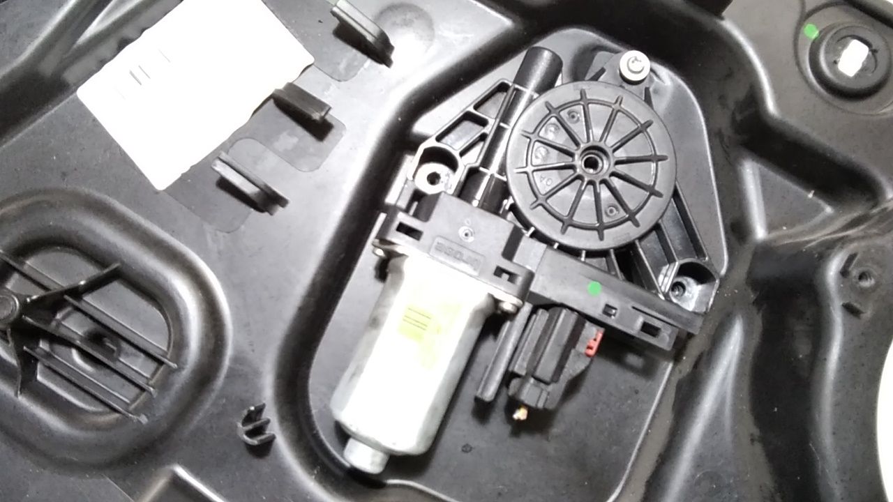 Alzacristallo Porta Post. Sinistro Usato