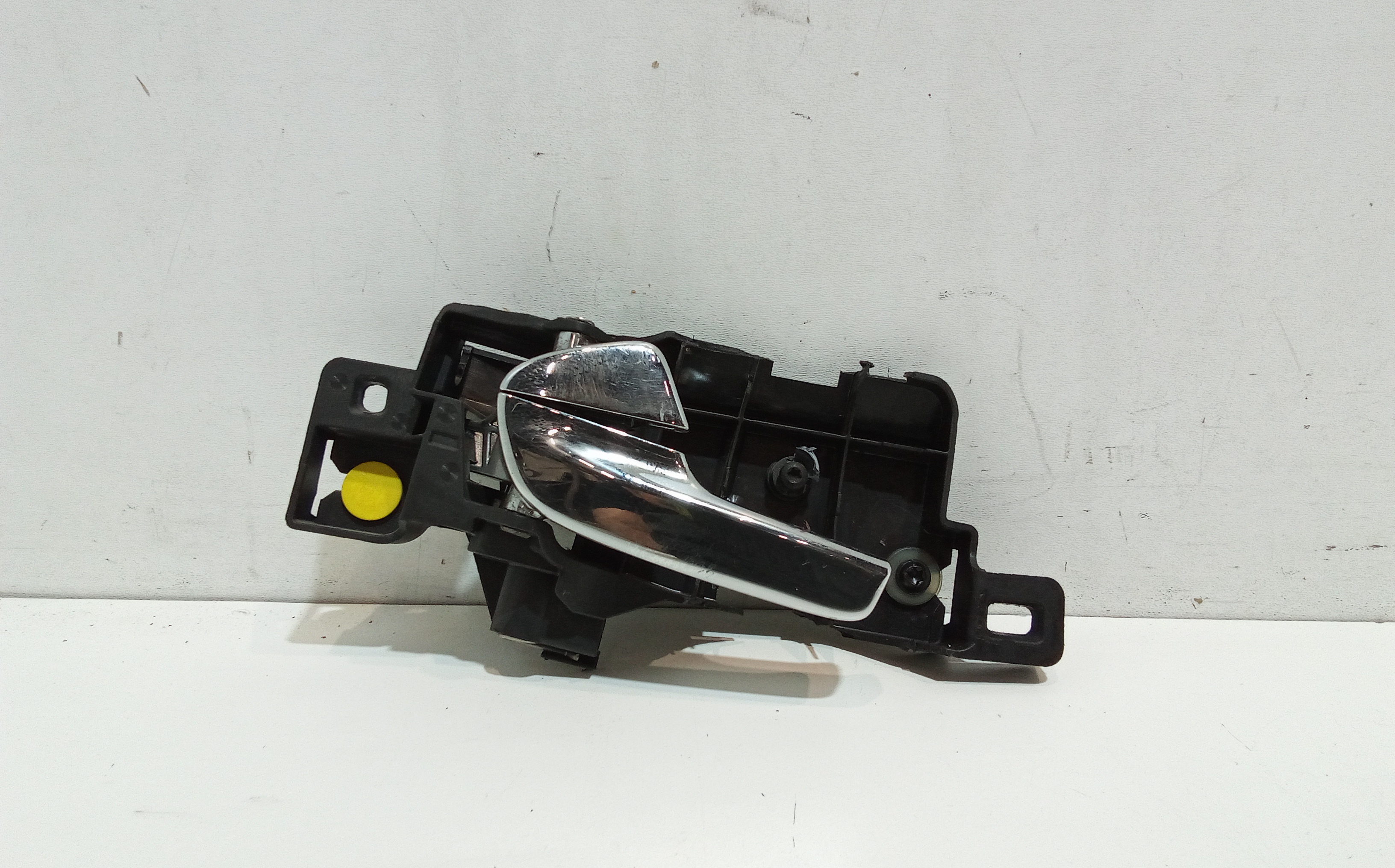 Maniglia Int. Apertura Porta Ant. Sinistro 1674135 Usato