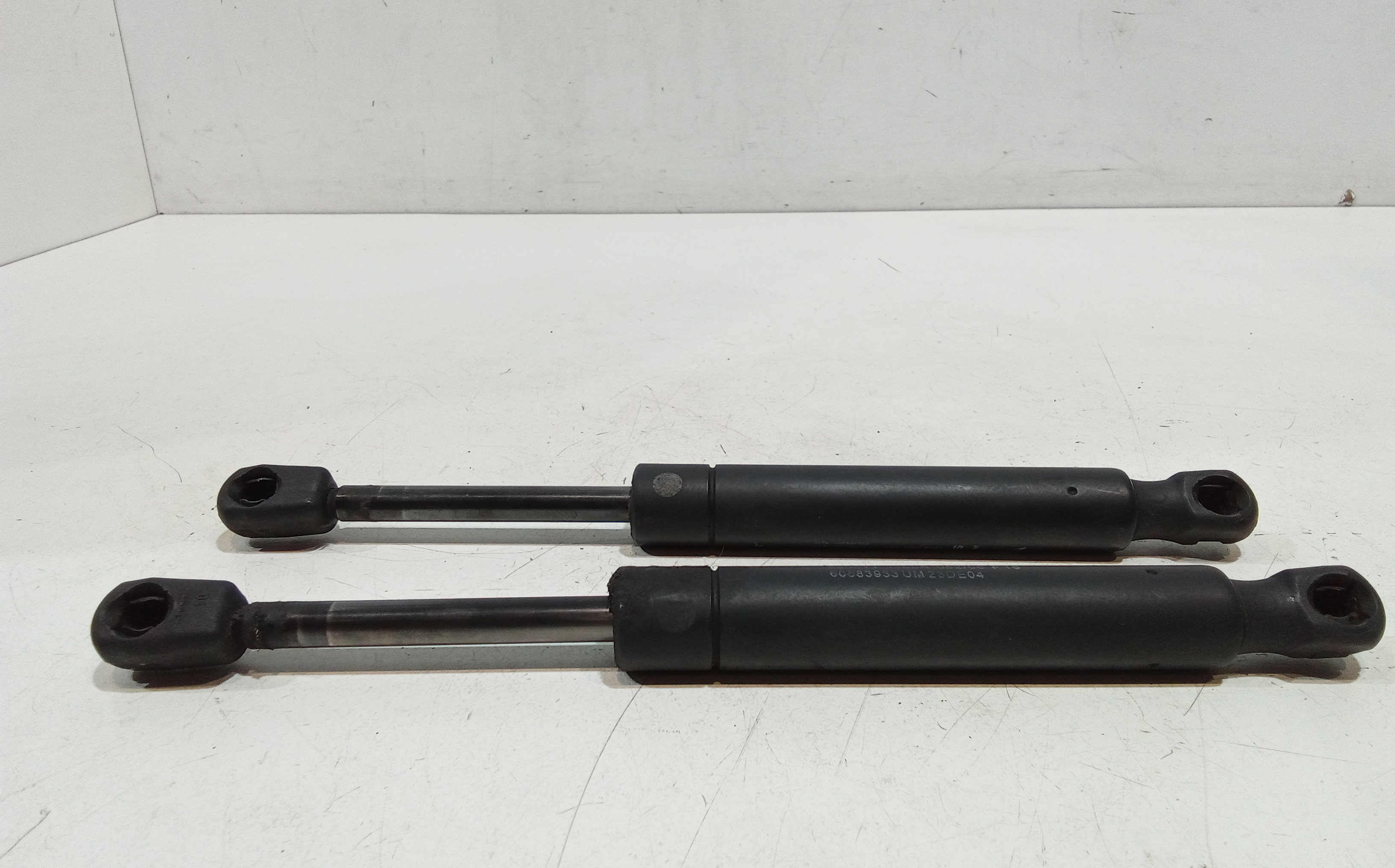 Cerniera Cofano Post. Destro Usato