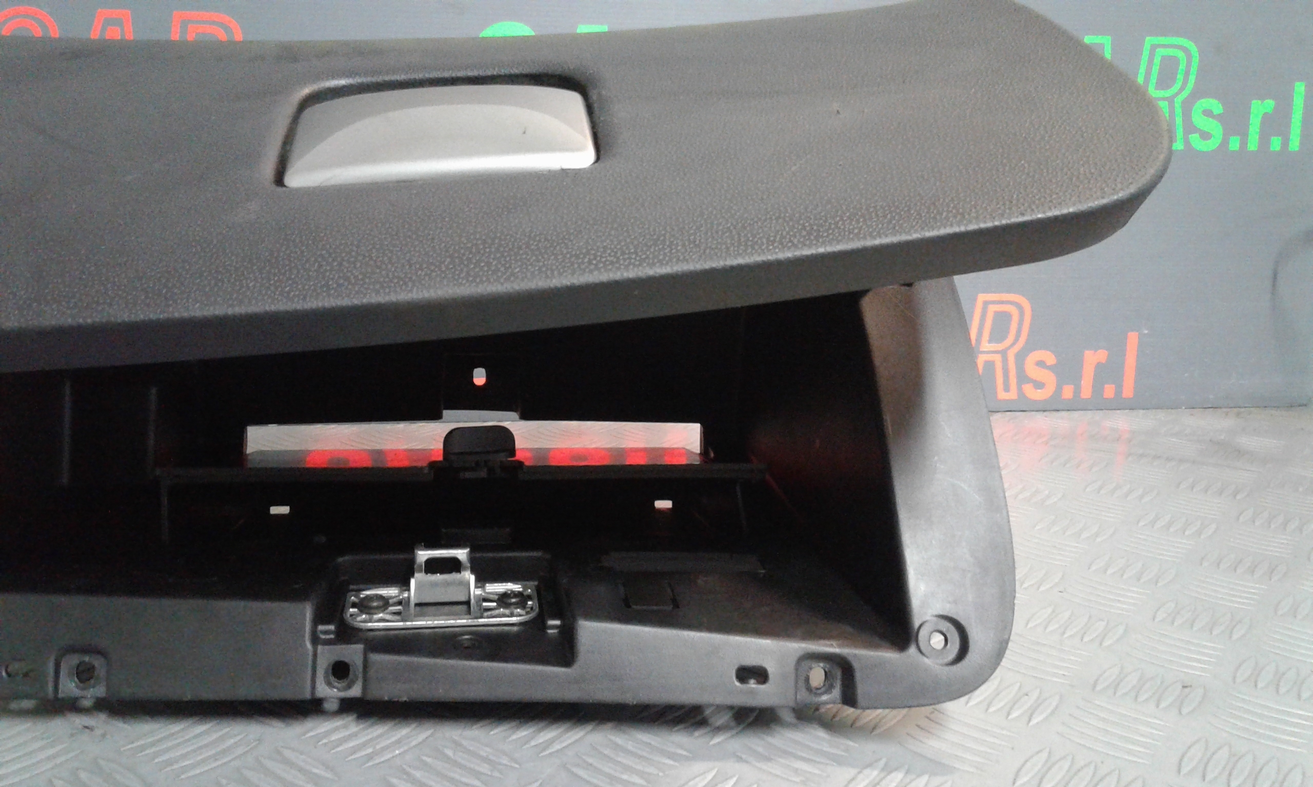 Portaoggetti Cruscotto Destro 156097746 Usato