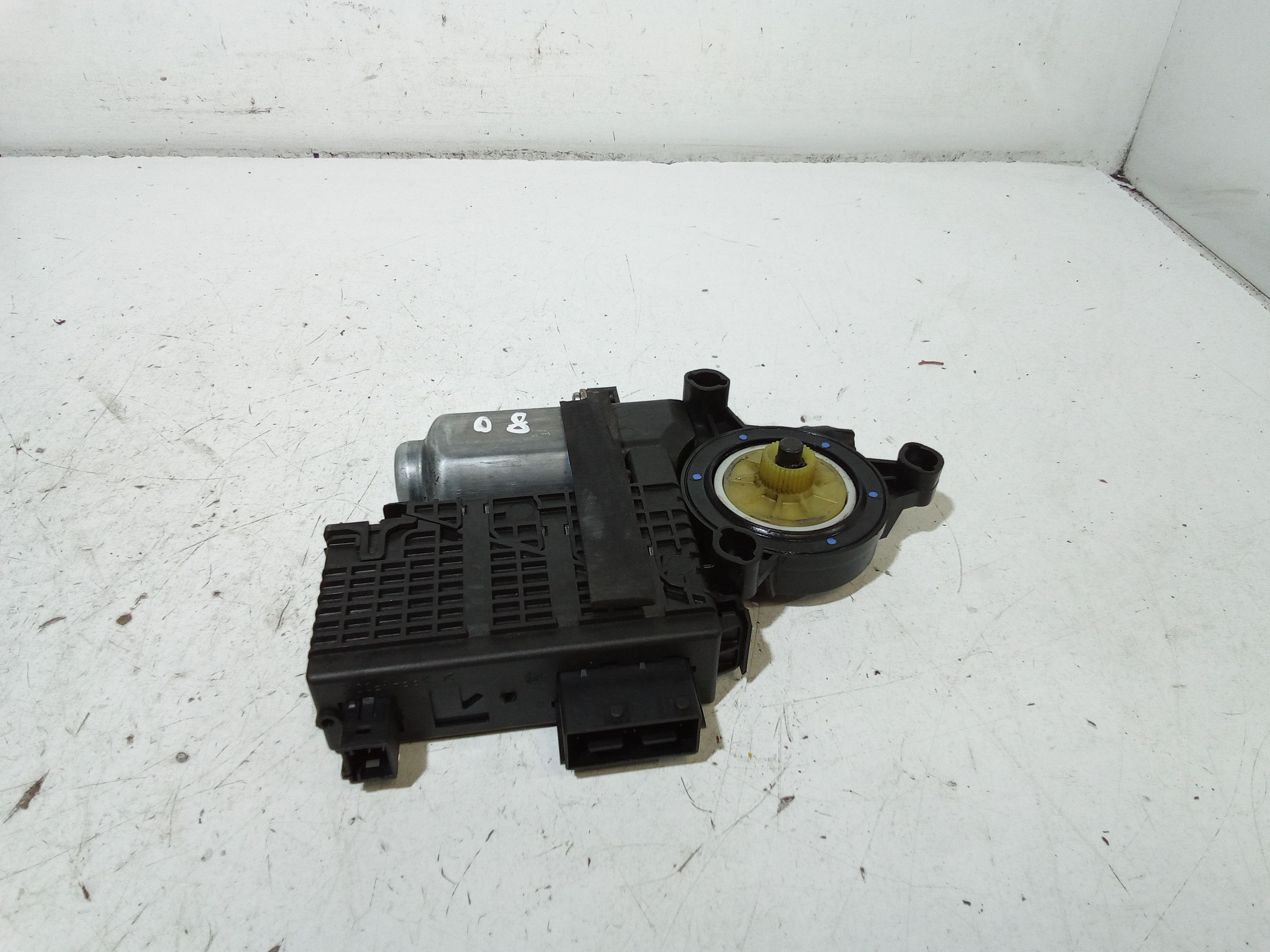 Motorino Alzacristallo Porta Ant. Destro Usato