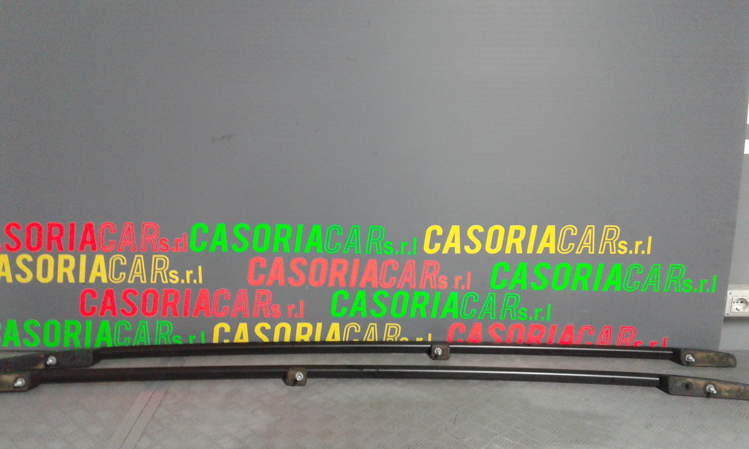 Barre Portatutto Per Mancorrente Tetto Destro + Barre Portatutto Per Mancorrente Tetto Sinistro Usato