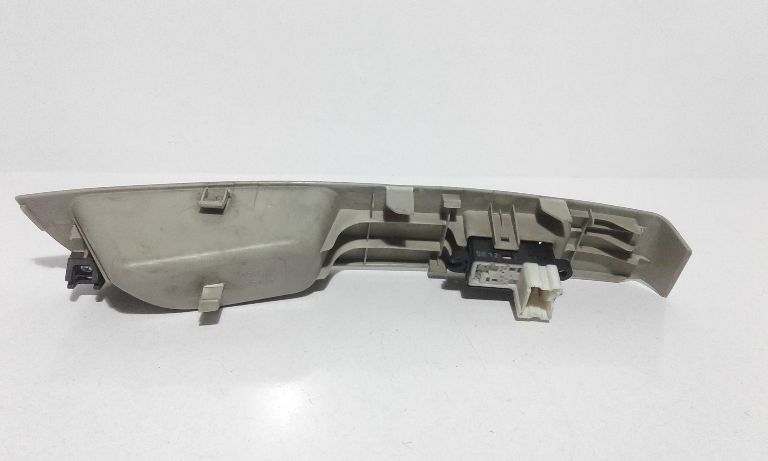 Interruttore Alzacristalli Porta Ant. Destro Usato