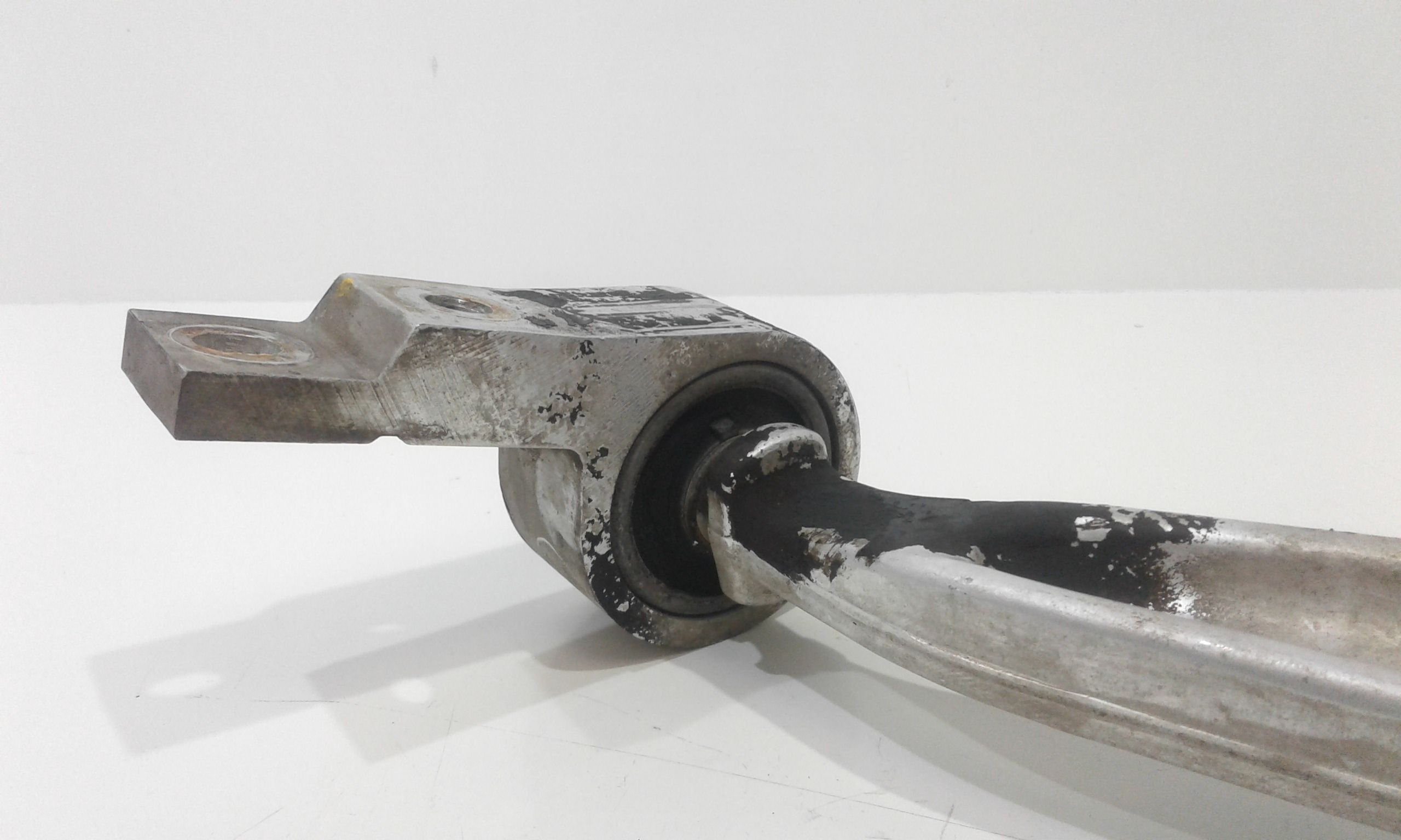 Braccio Oscillante Sosp. Ant. Destro 545008H31A Usato