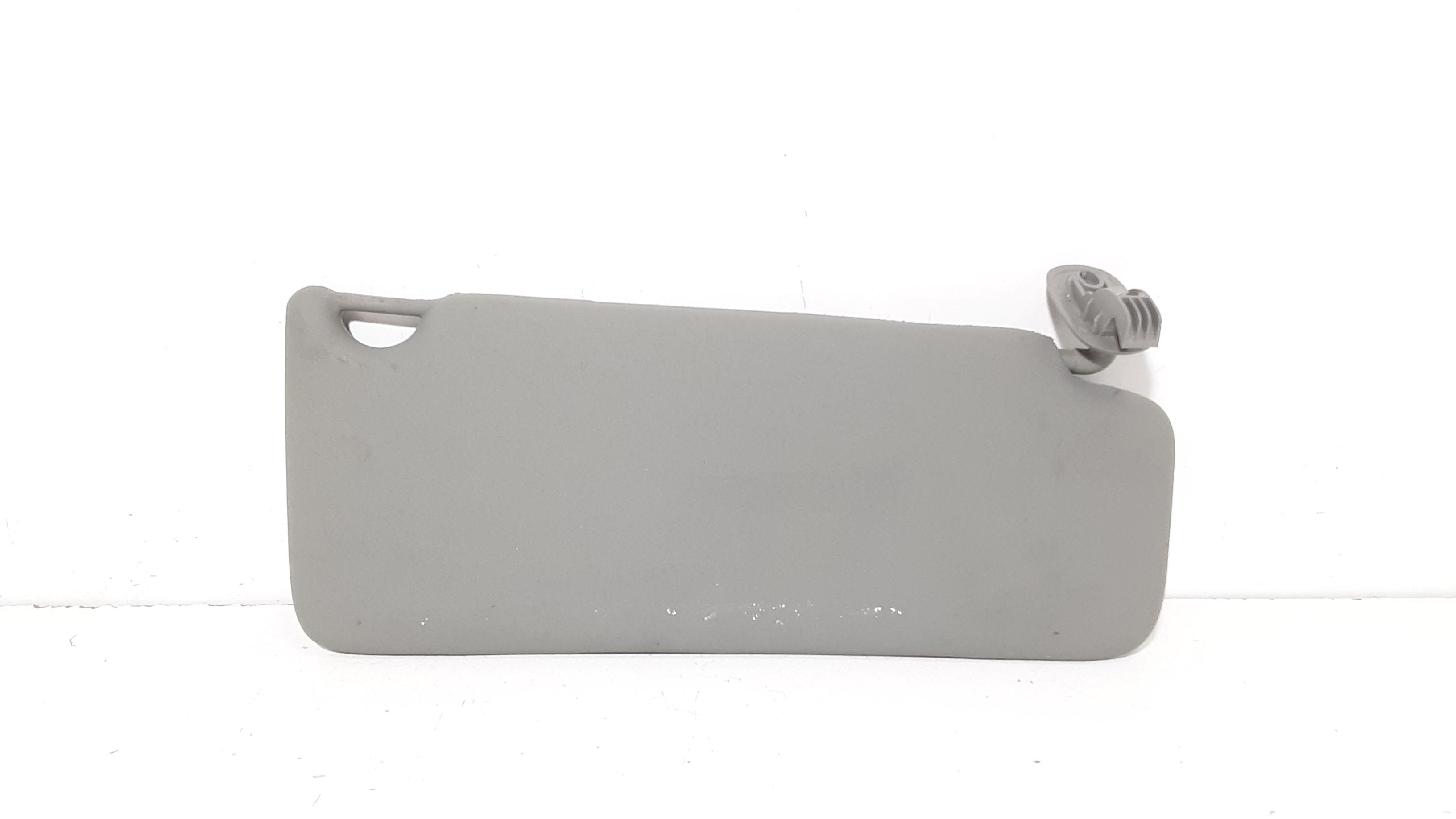 Aletta Parasole Parabrezza Sinistro 8200249085 Usato