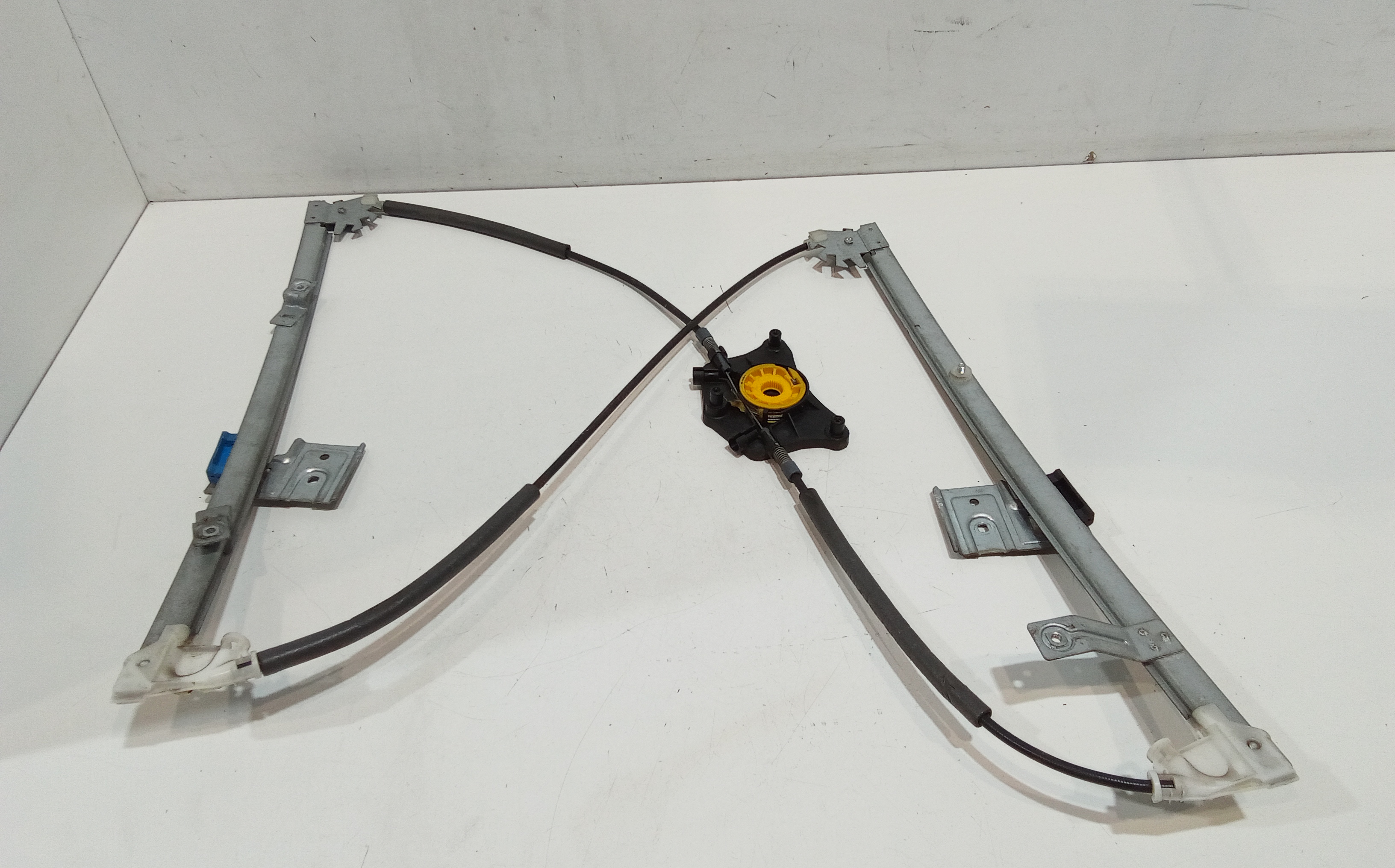 Alzacristallo Porta Ant. Sinistro Usato